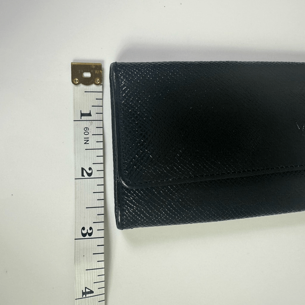 Louis Vuitton Black Taiga Leather 6 Key Case Holder