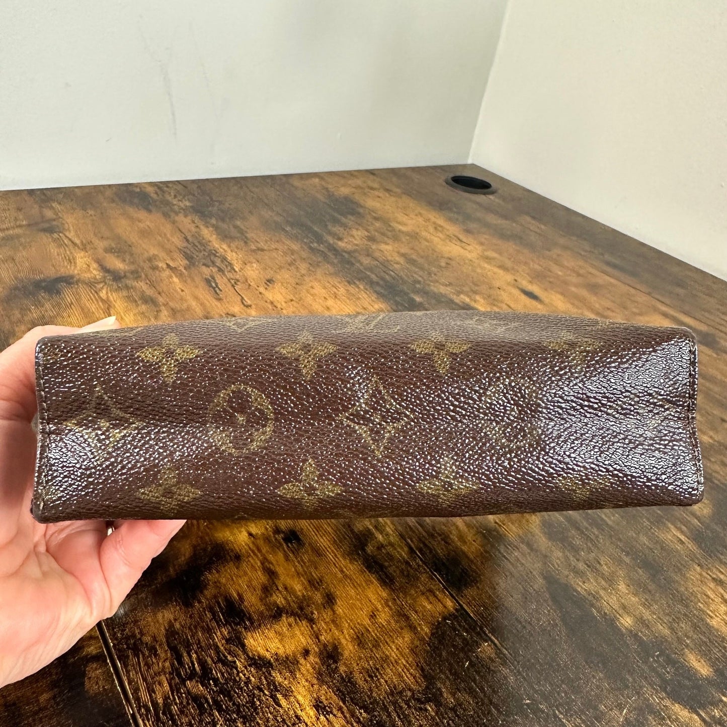 Louis Vuitton Monogram Pochette Toilette 19 Bag Pouch Cosmetics Toiletry Vintage