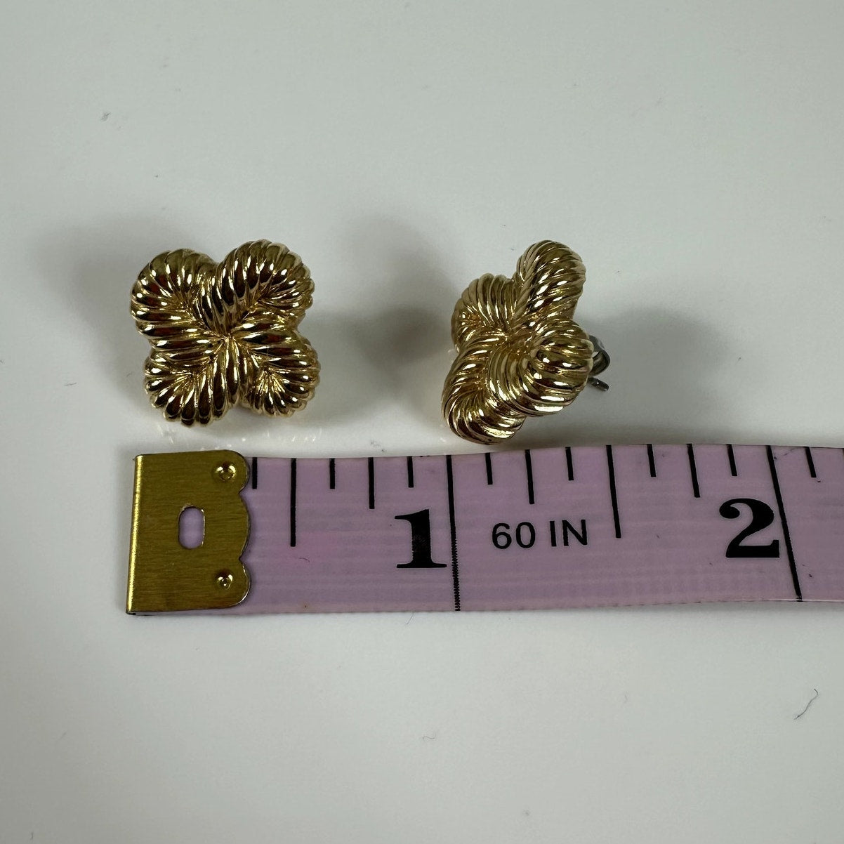 Vintage Burberrys Gold Tone Clover Quatrefoil Stud Earrings 90s Designer