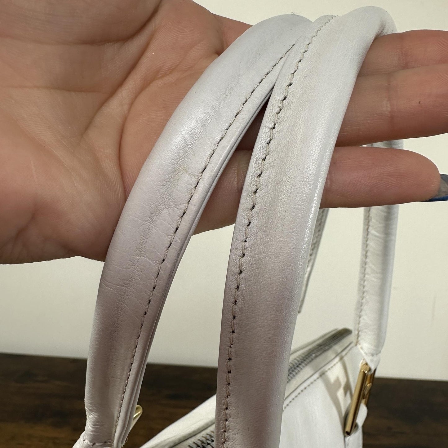 Fendi Vintage Satchel Bag Womens Medium White Leather Italy Top Handle FF