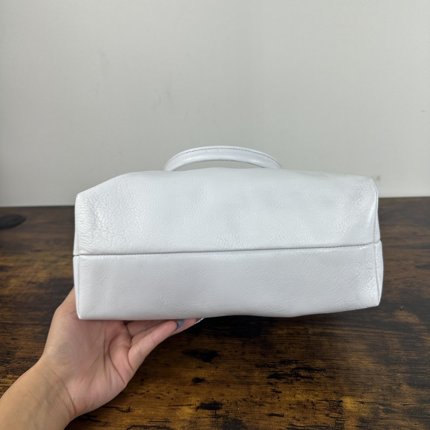 Fendi Vintage Satchel Bag Womens Medium White Leather Italy Top Handle FF