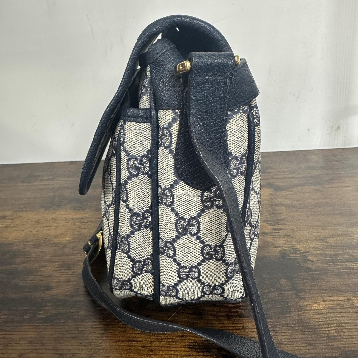 Gucci GG Monogram Vintage Crossbody Bag Medium Beige Blue Canvas Italy