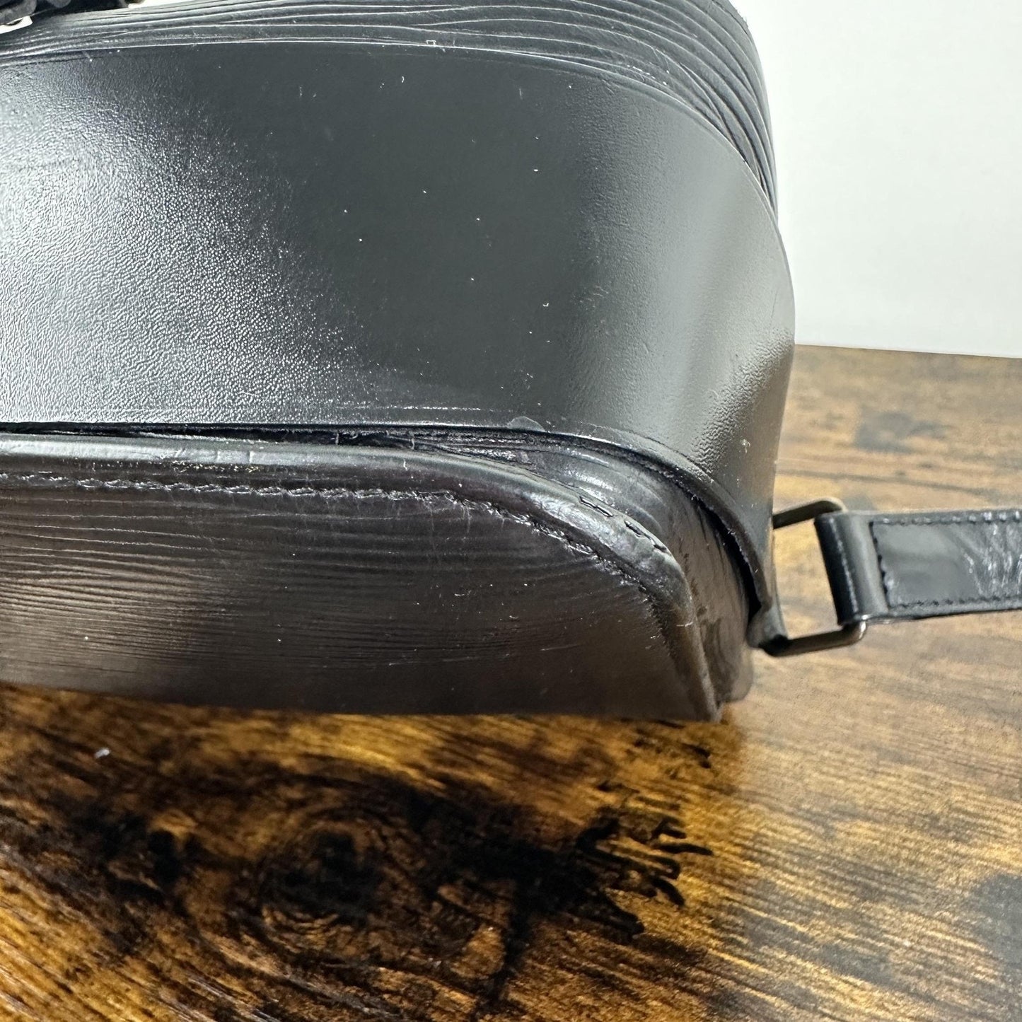Louis Vuitton Vintage Cartouchiere Crossbody Bag Small Leather France MI0970