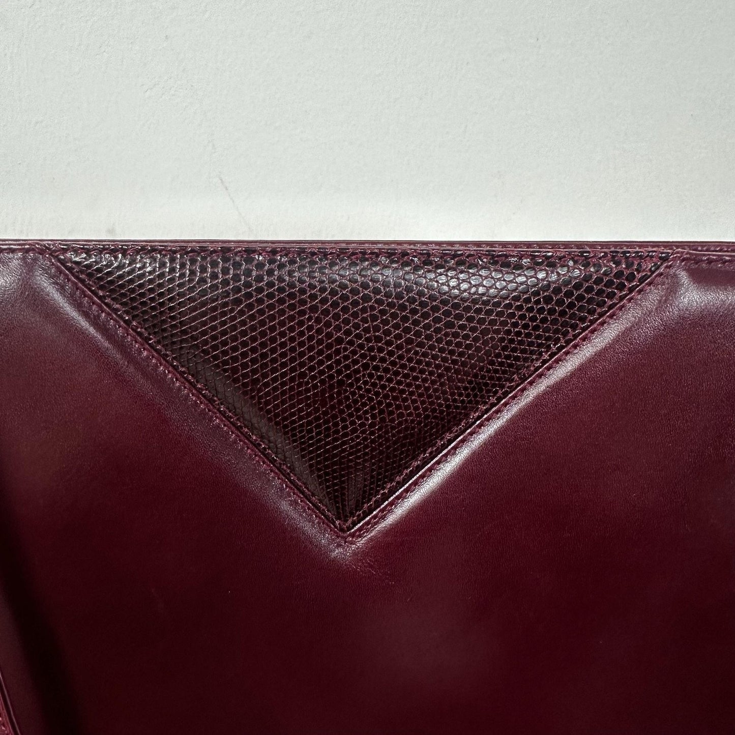 Salvatore Ferragamo Vintage Crossbody Bag Small Bordeaux Leather Italy Authentic