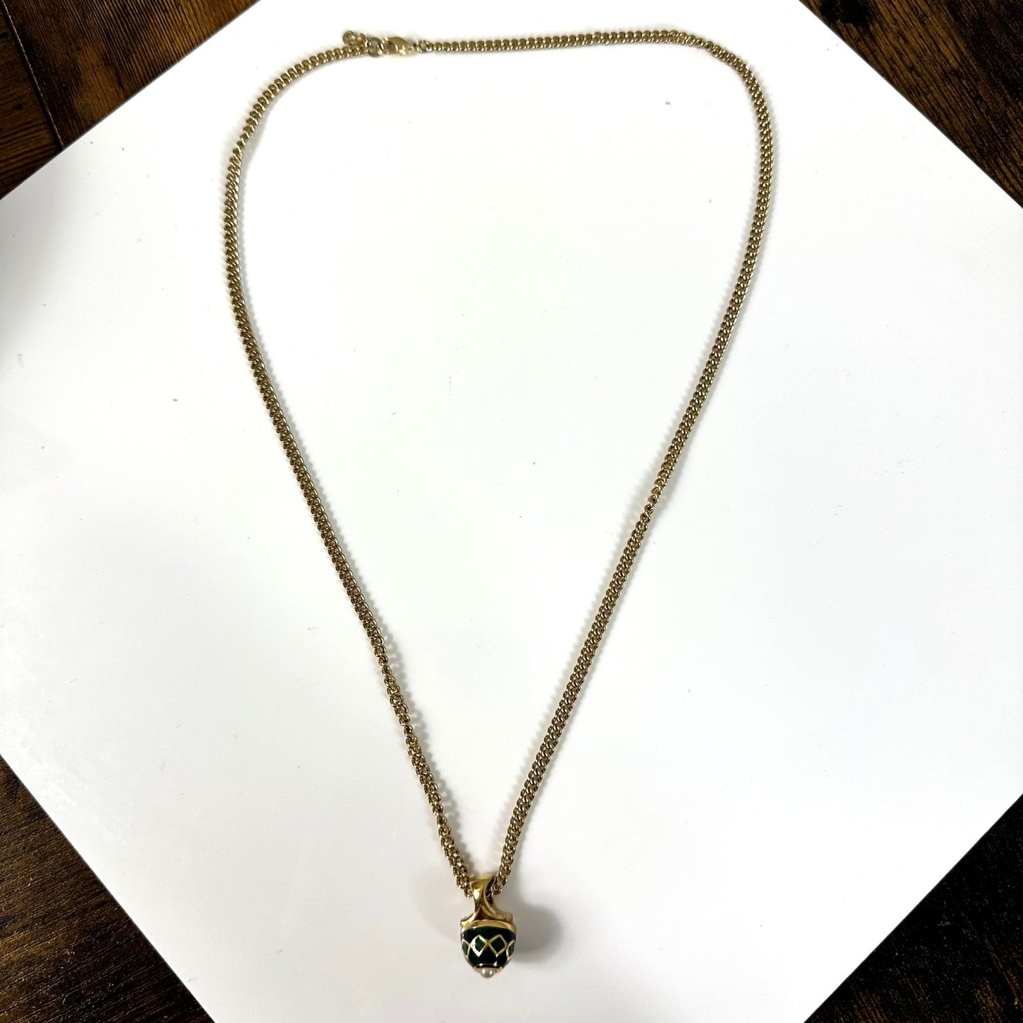 Vintage Burberrys Gold Tone Faux Pearl Enamel Pendant Necklace 24”