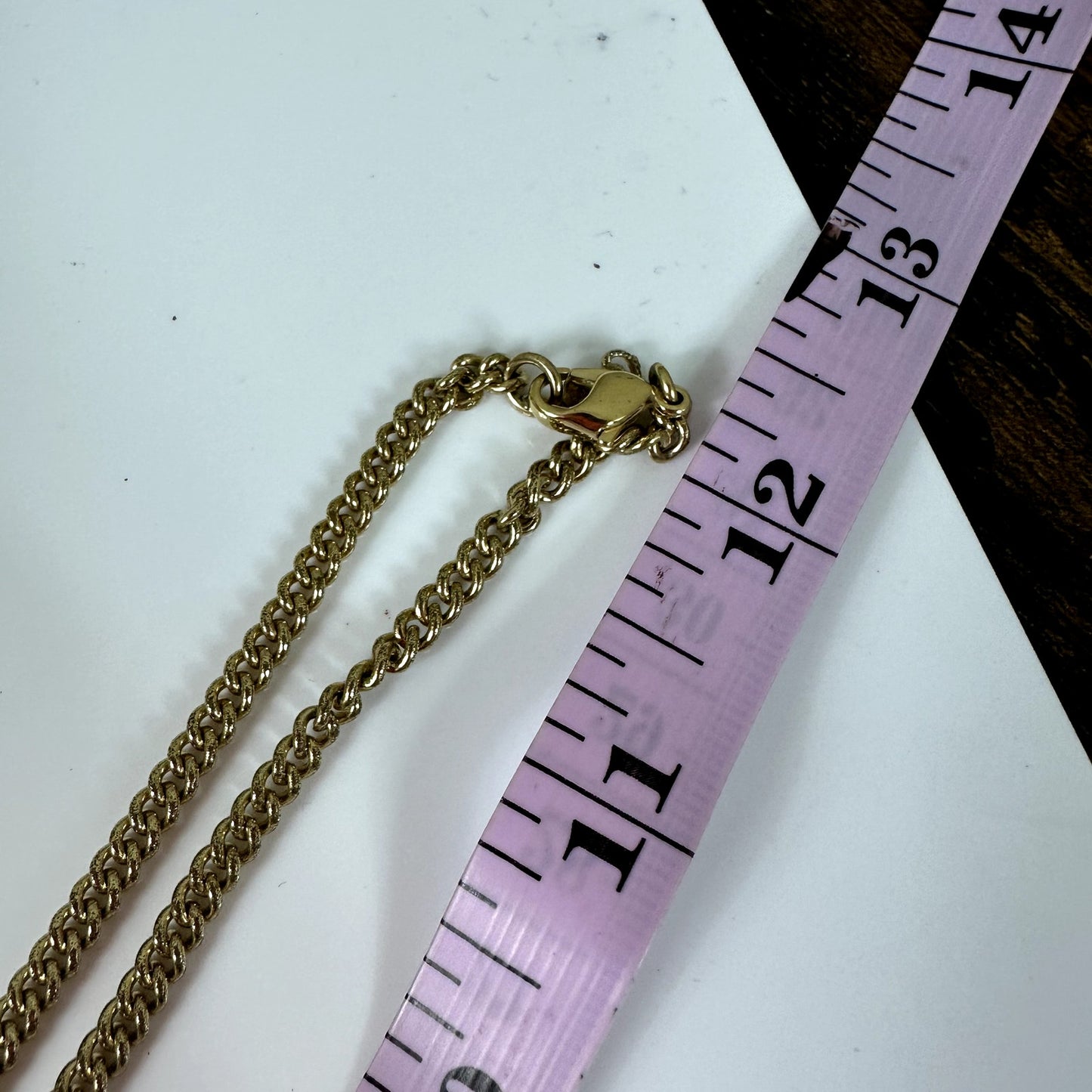 Vintage Burberrys Gold Tone Faux Pearl Enamel Pendant Necklace 24”