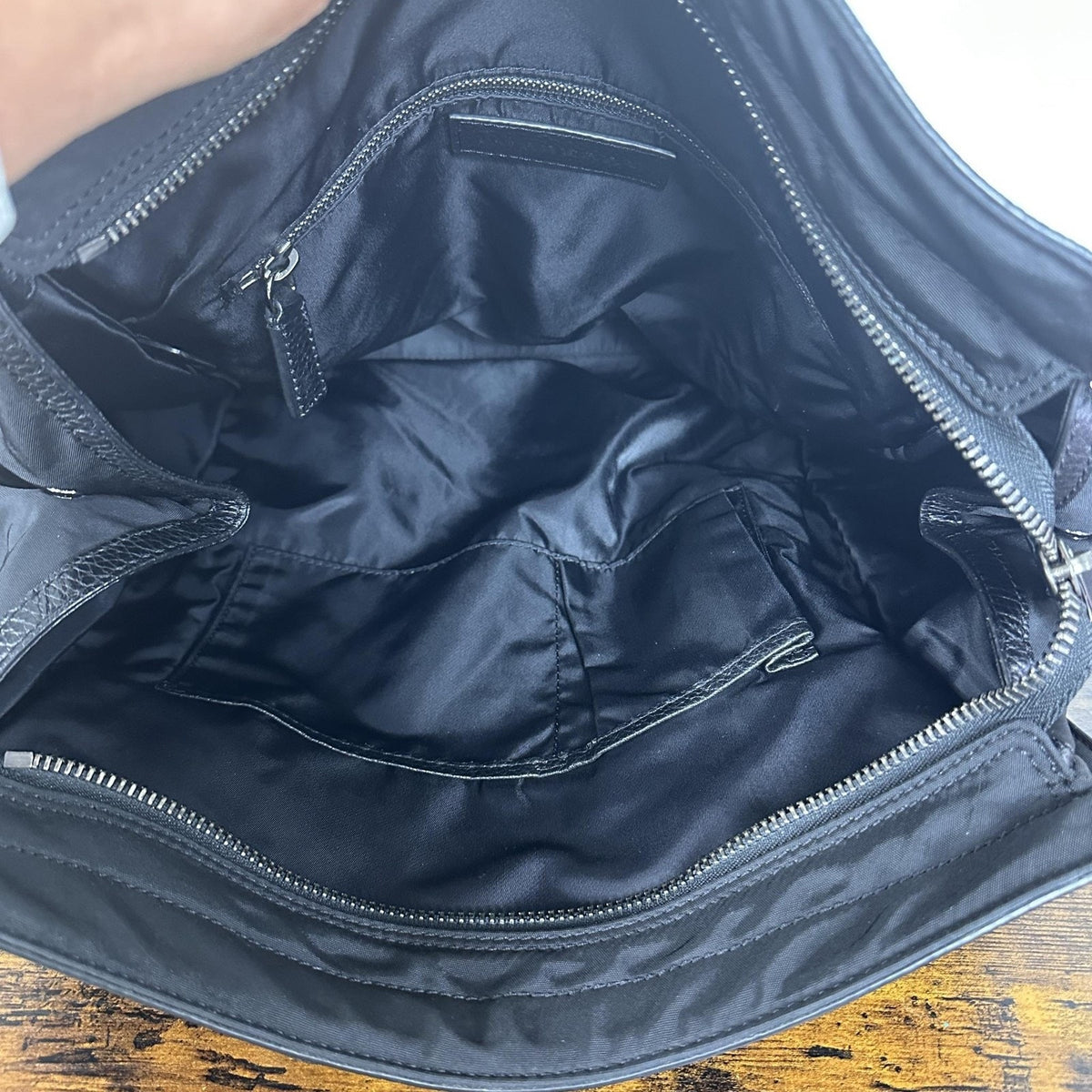 Burberry Tote Bag Womens Large Black Nylon Leather Logo Shoulder Zip Top Handle