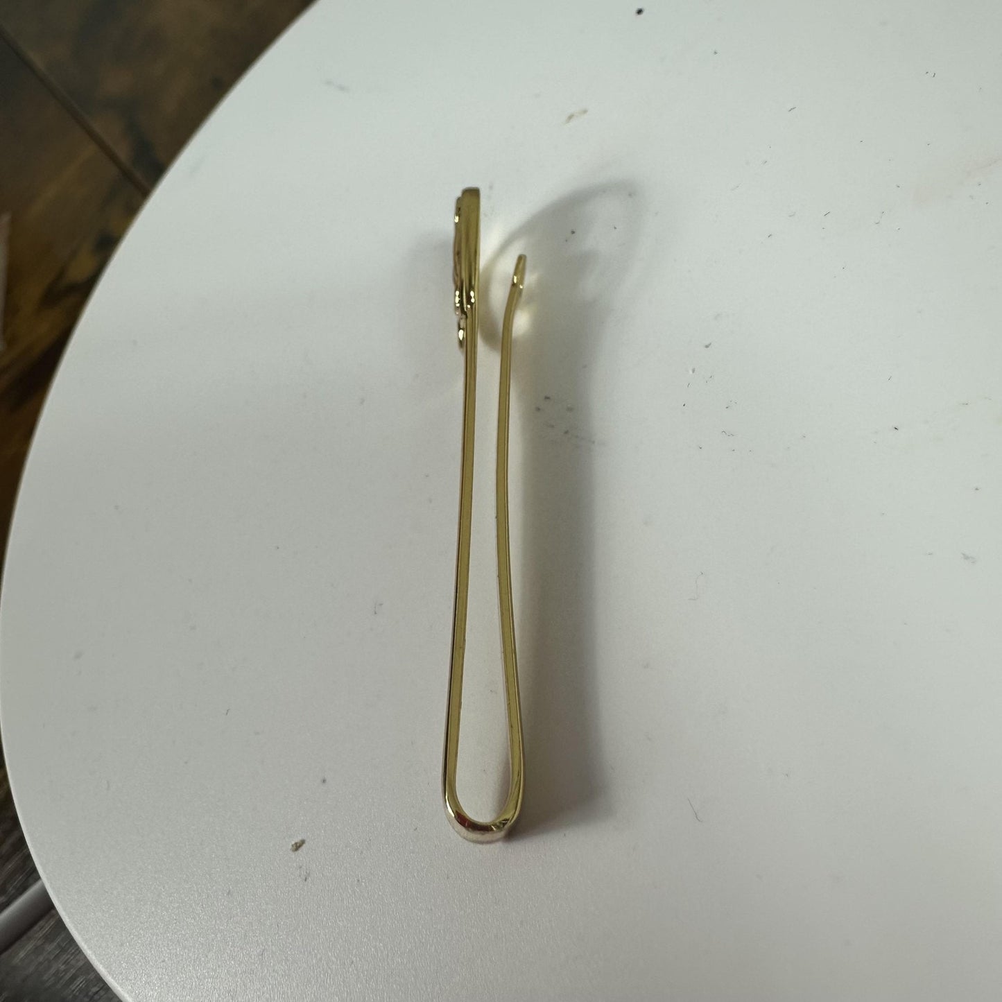 Vintage Gucci Gold Tone Red Enamel Logo Tie Clip Bar Mens 2.5 Inch Italy