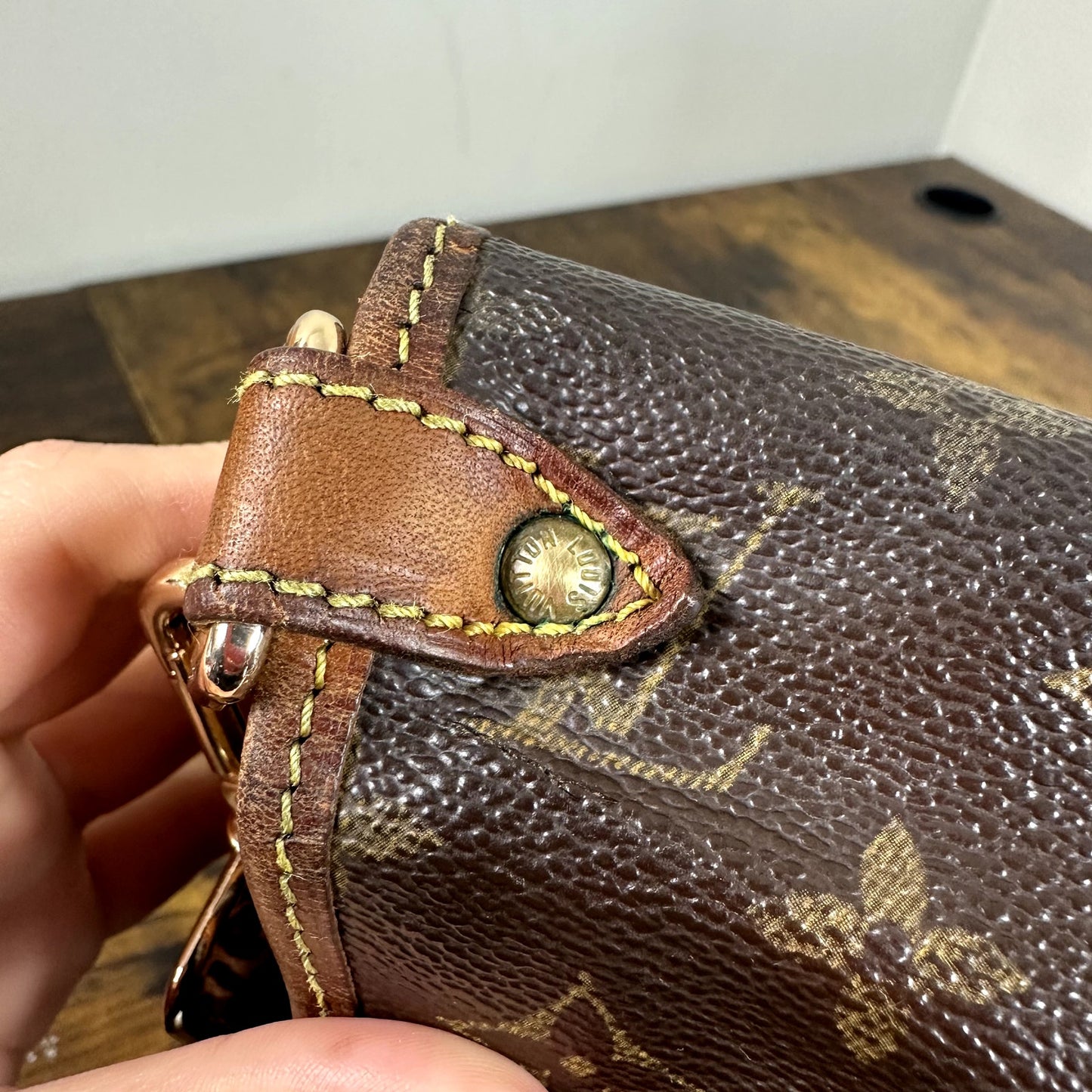 Louis Vuitton Vintage Monogram Saumur 30 Crossbody Bag Authentic