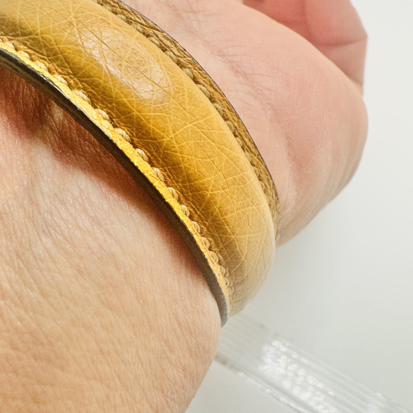 Gucci Brown Gold Belt Motif Leather Fashion Bracelet Jewelry Italian Designer