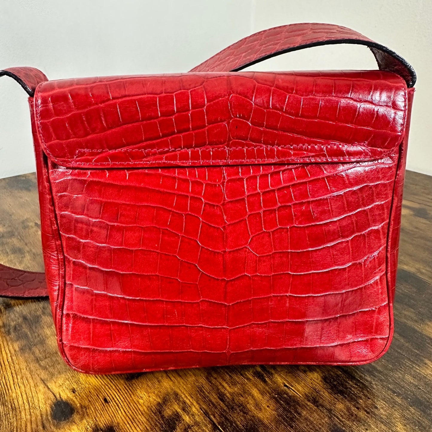 Salvatore Ferragamo Crossbody Bag Red Leather Croc Embossed Shoulder Purse