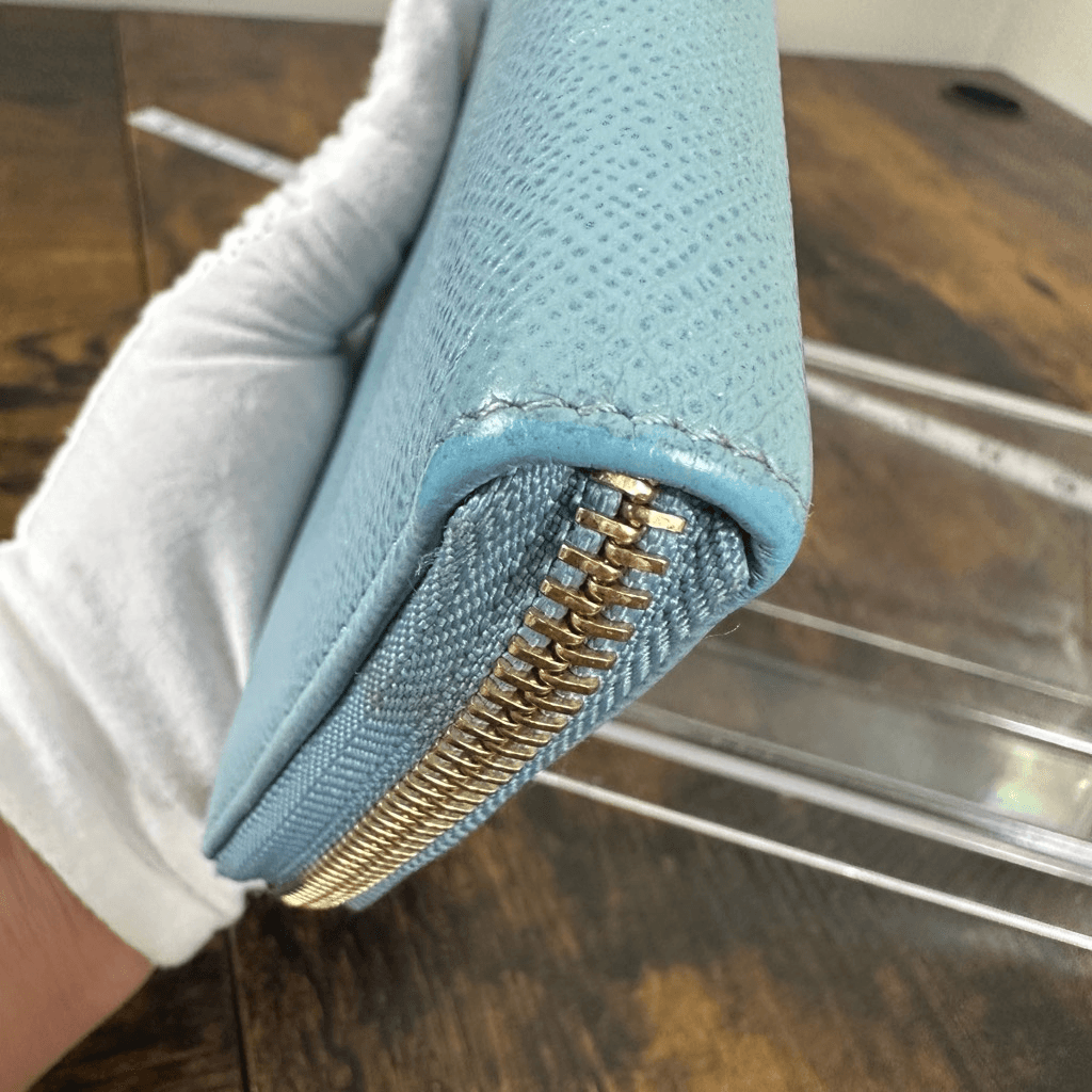 Valentino Garavani Leather Zippy Wallet Full Zip Porcelain Blue