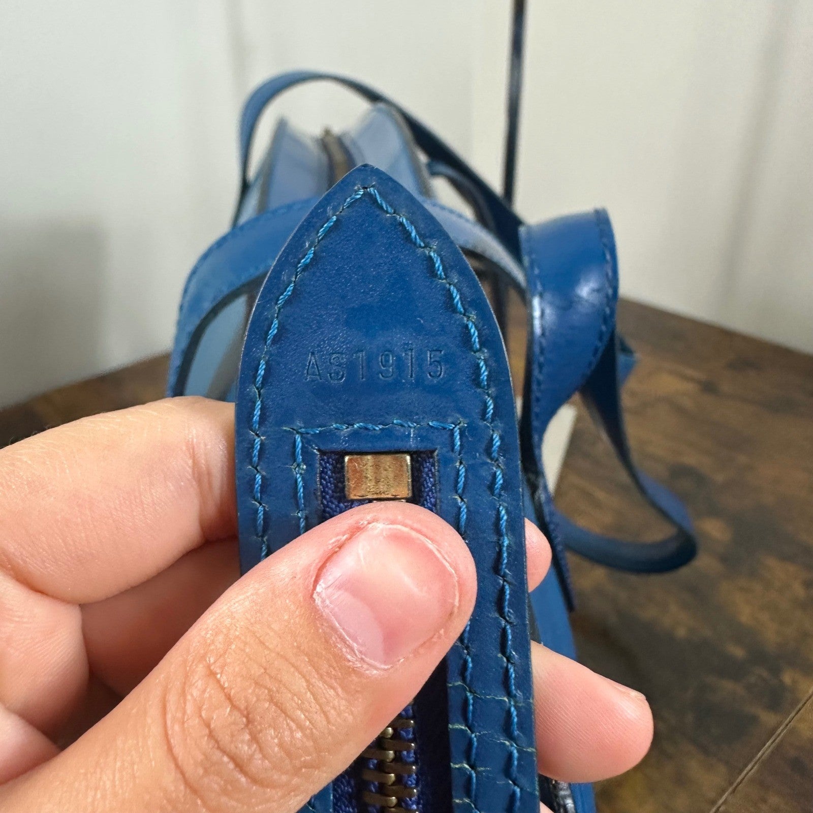 Louis Vuitton Epi Leather Saint Jacques Shoulder Bag Blue Vintage Authentic