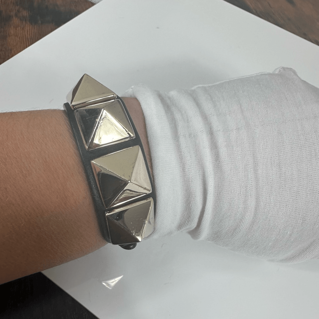 Valentino Garavani Rockstud Leather Bracelet Large Black Gold