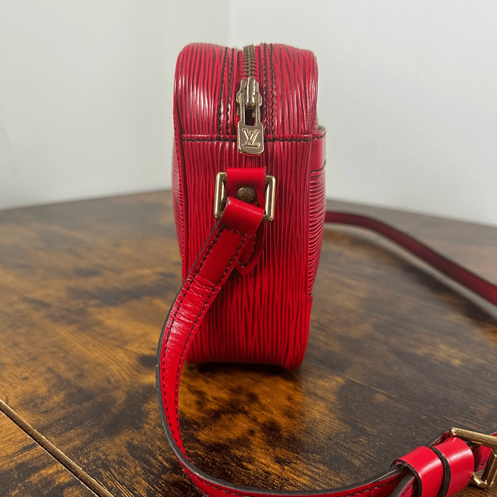 Louis Vuitton Vintage Trocadero 24 Red Epi Leather Crossbody Bag