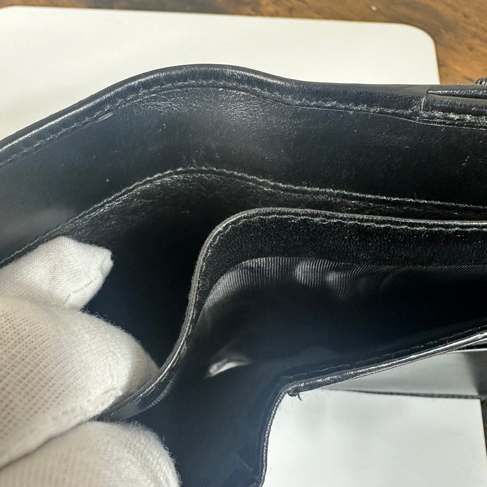 Authentic Gucci Jackie Compact Black Leather Wallet