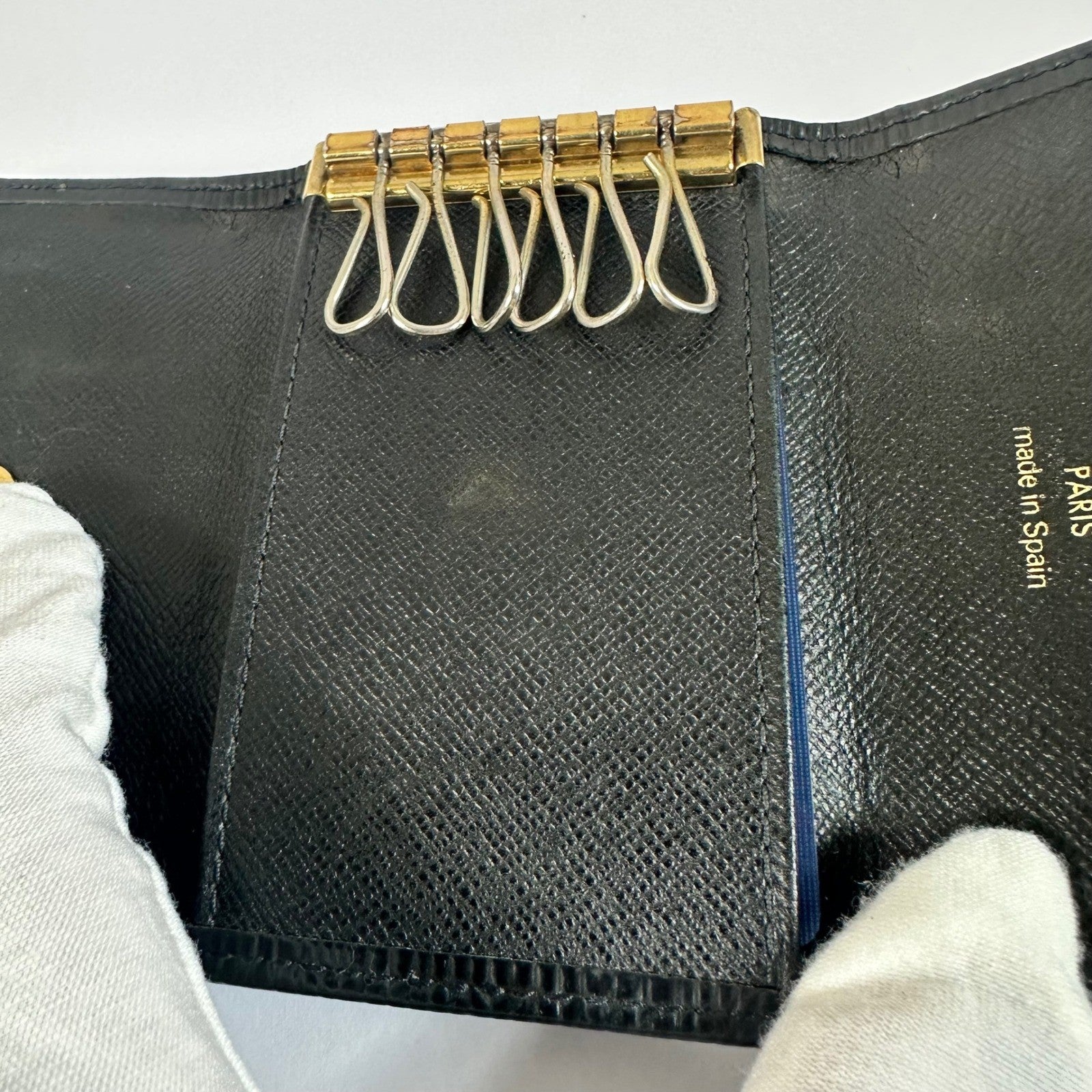 Louis Vuitton Epi Leather Key Holder Case Black Gold Chain Accent Vintage