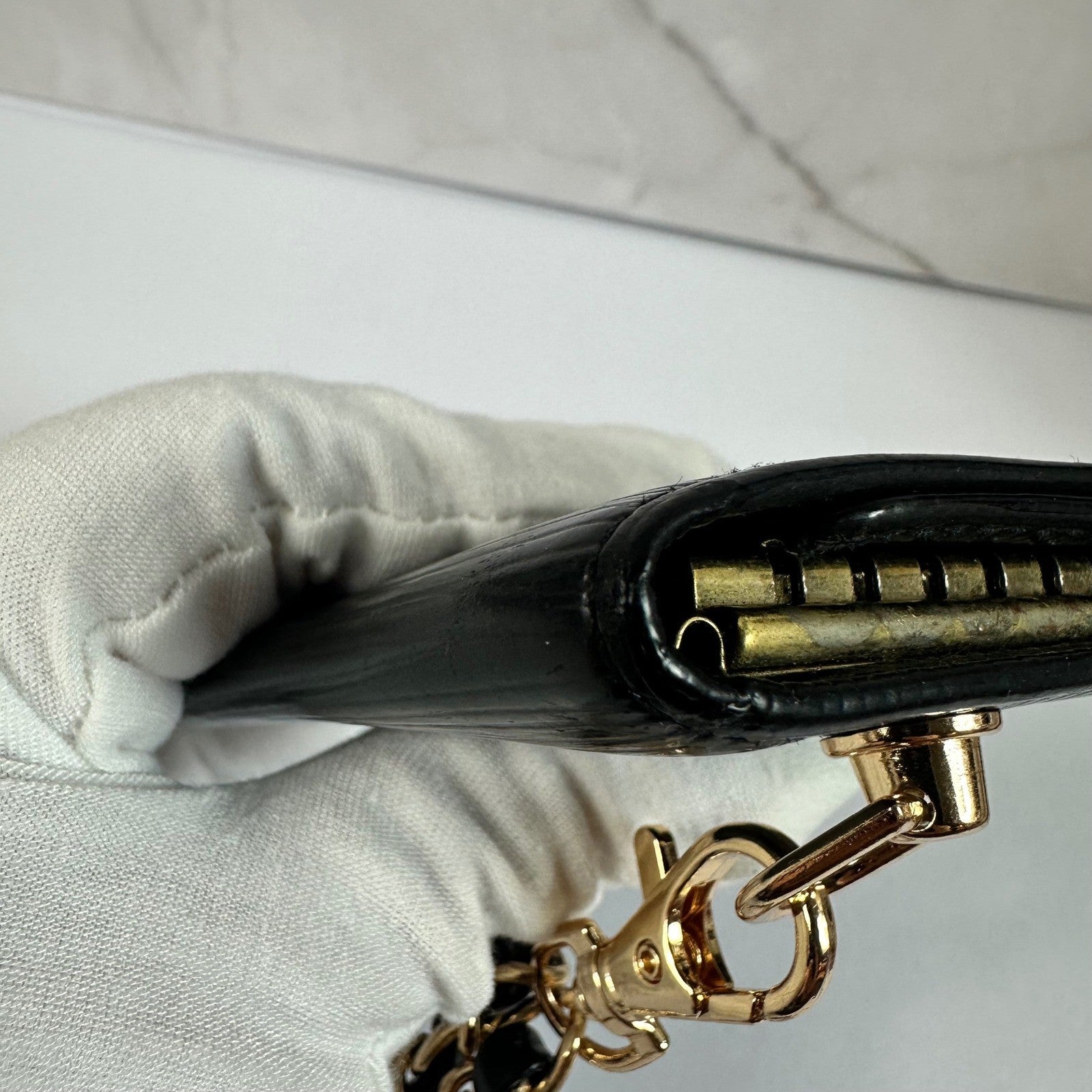 Louis Vuitton Epi Leather Key Holder Case Black Gold Chain Accent Vintage