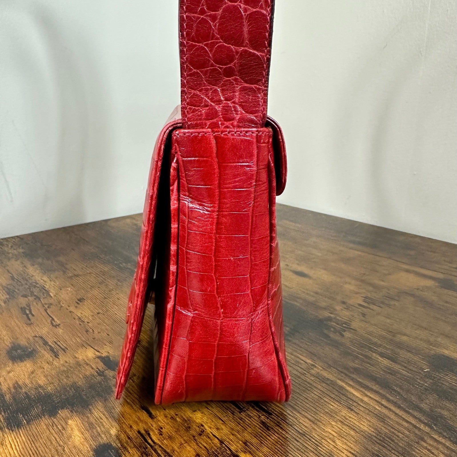 Salvatore Ferragamo Crossbody Bag Red Leather Croc Embossed Shoulder Purse