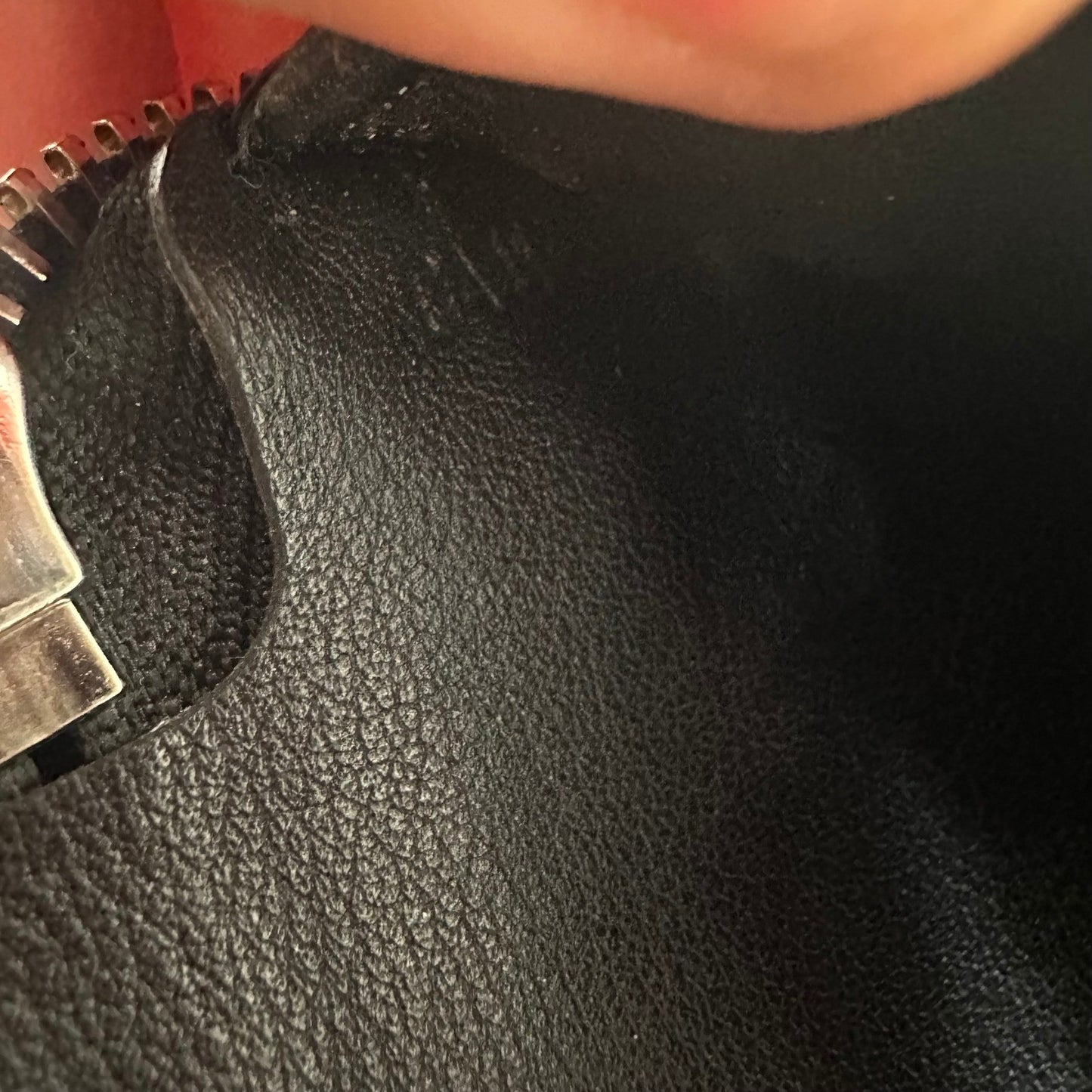 Louis Vuitton Zippy Organizer Vertical Wallet Black Taiga Leather Authentic