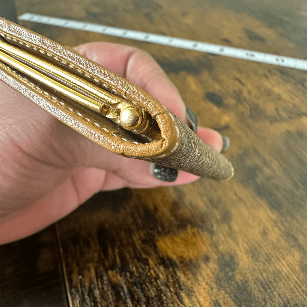 Gucci Vintage Kiss Lock Coin Purse Pouch