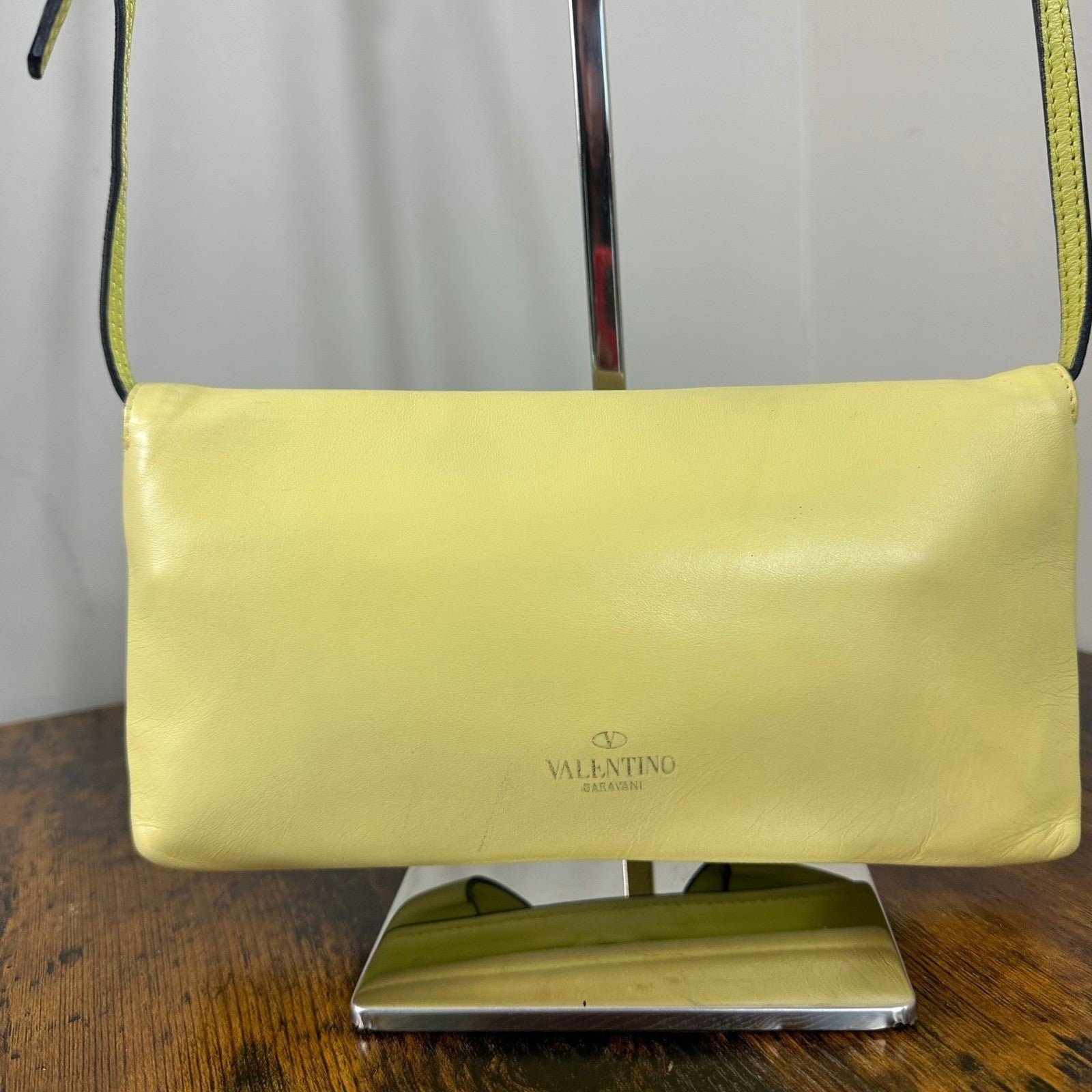 Valentino Garavani Bow Bag Clutch Shoulder Bag Light Yellow Leather