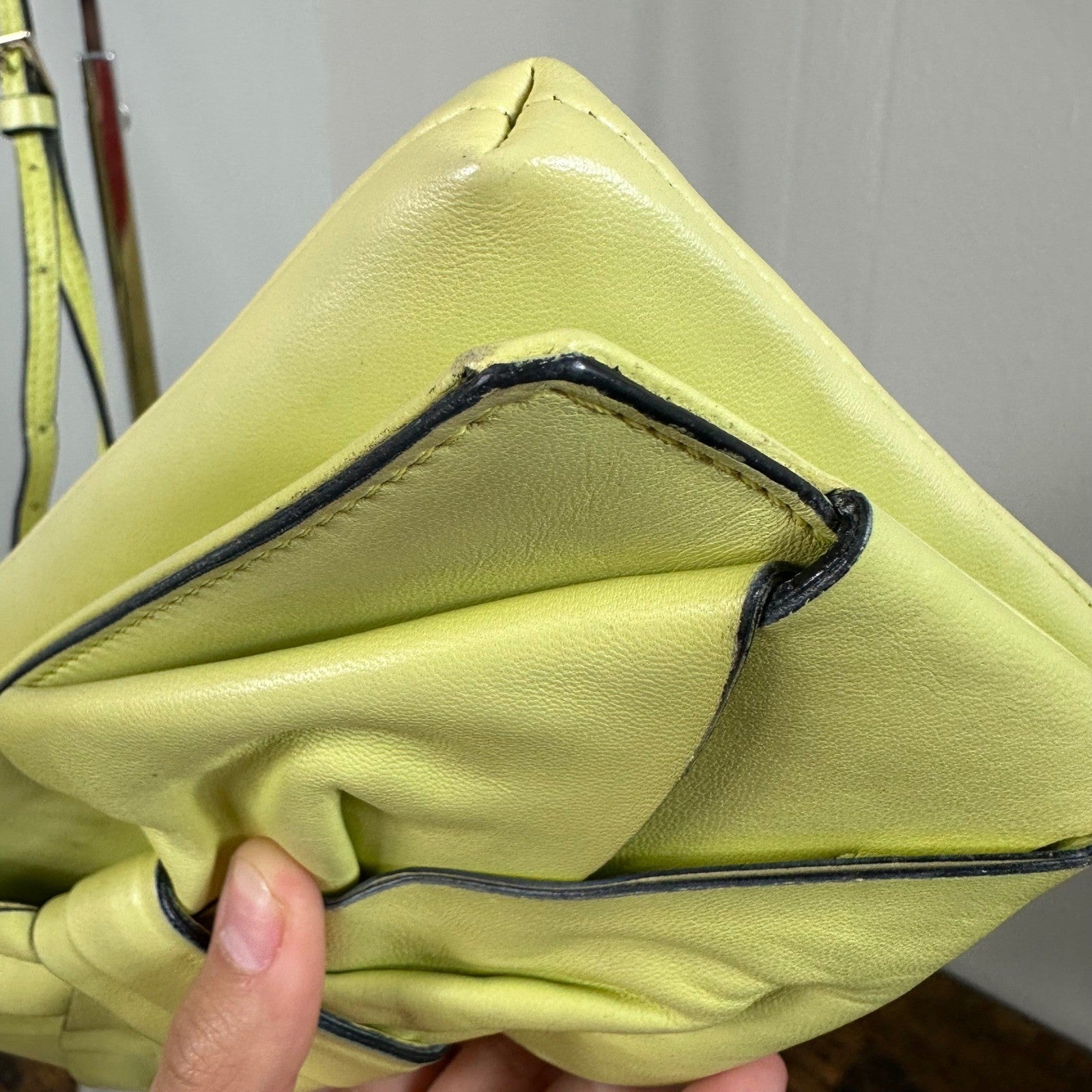 Valentino Garavani Bow Bag Clutch Shoulder Bag Light Yellow Leather