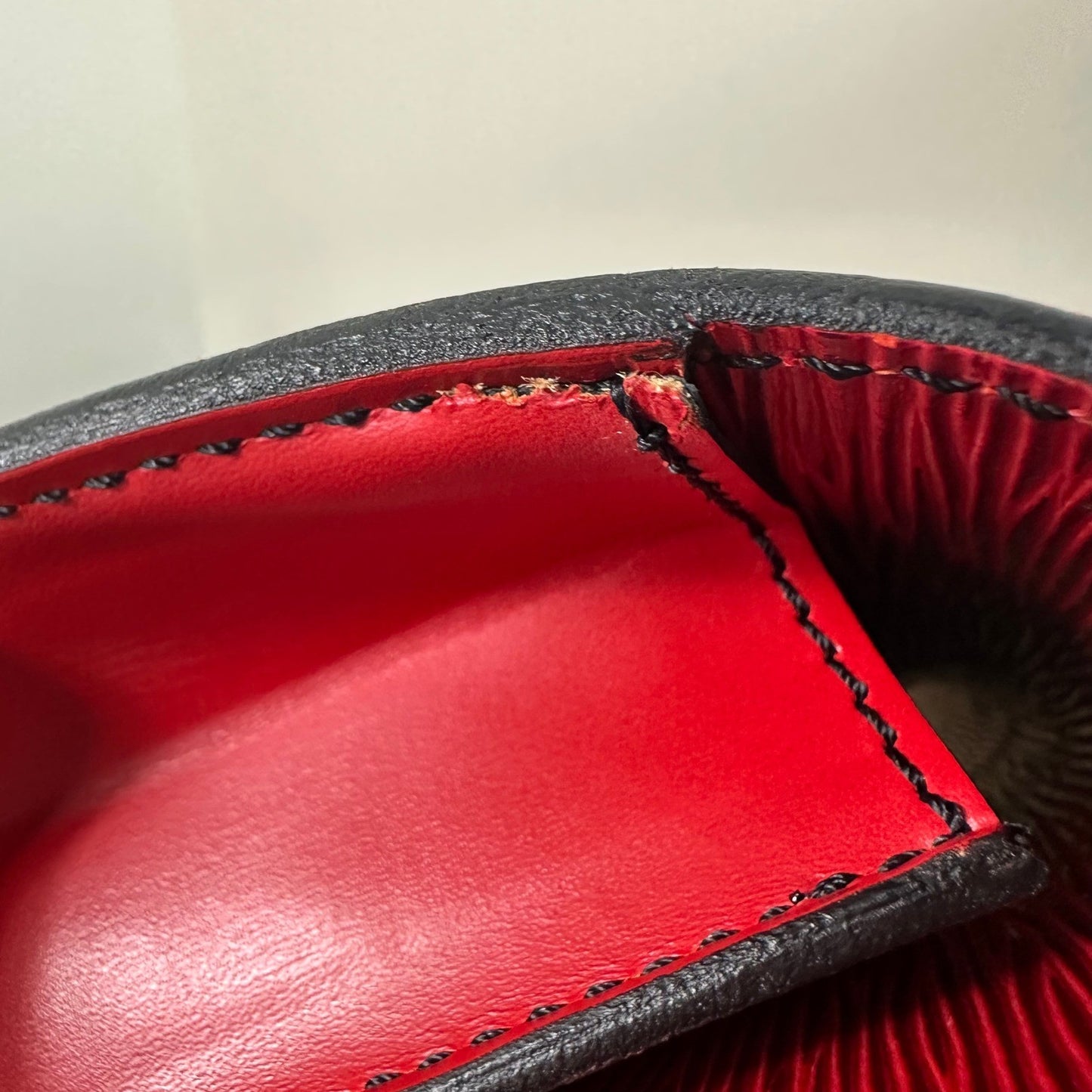 Louis Vuitton Epi Leather Porte Documents Clutch Case Red Authentic Vintage