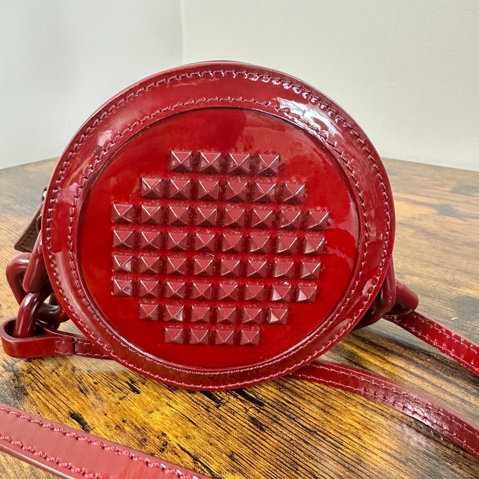Rare Burberry Patent Leather Round Studded Crossbody Mini Nova Check Italy