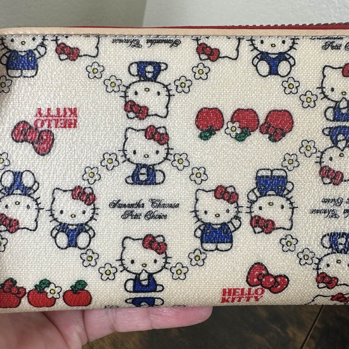 Samantha Thavasa x Sanrio Hello Kitty Long Wallet Zip Around