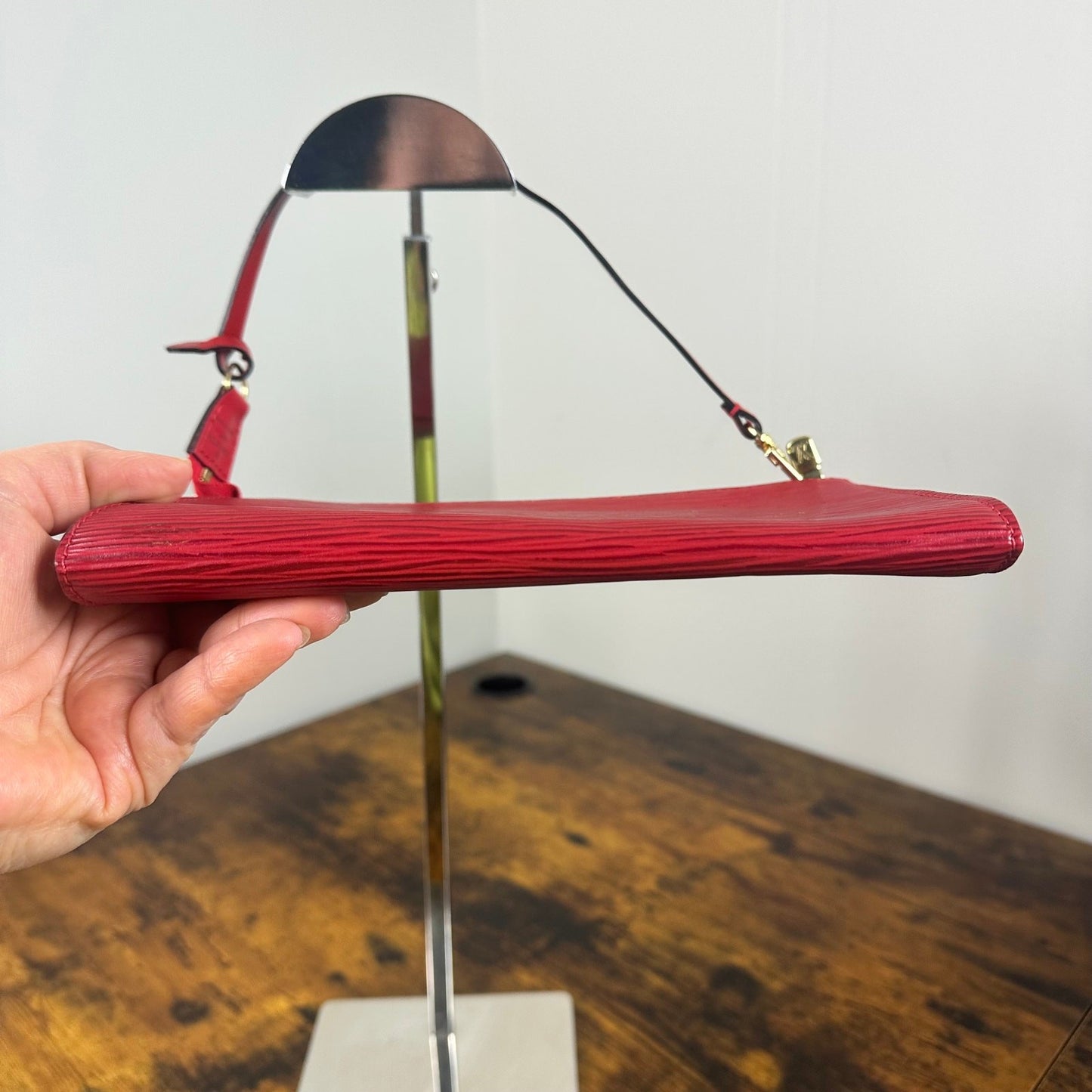 Authentic Louis Vuitton Red Epi Leather Accessories Pochette Bag Vintage