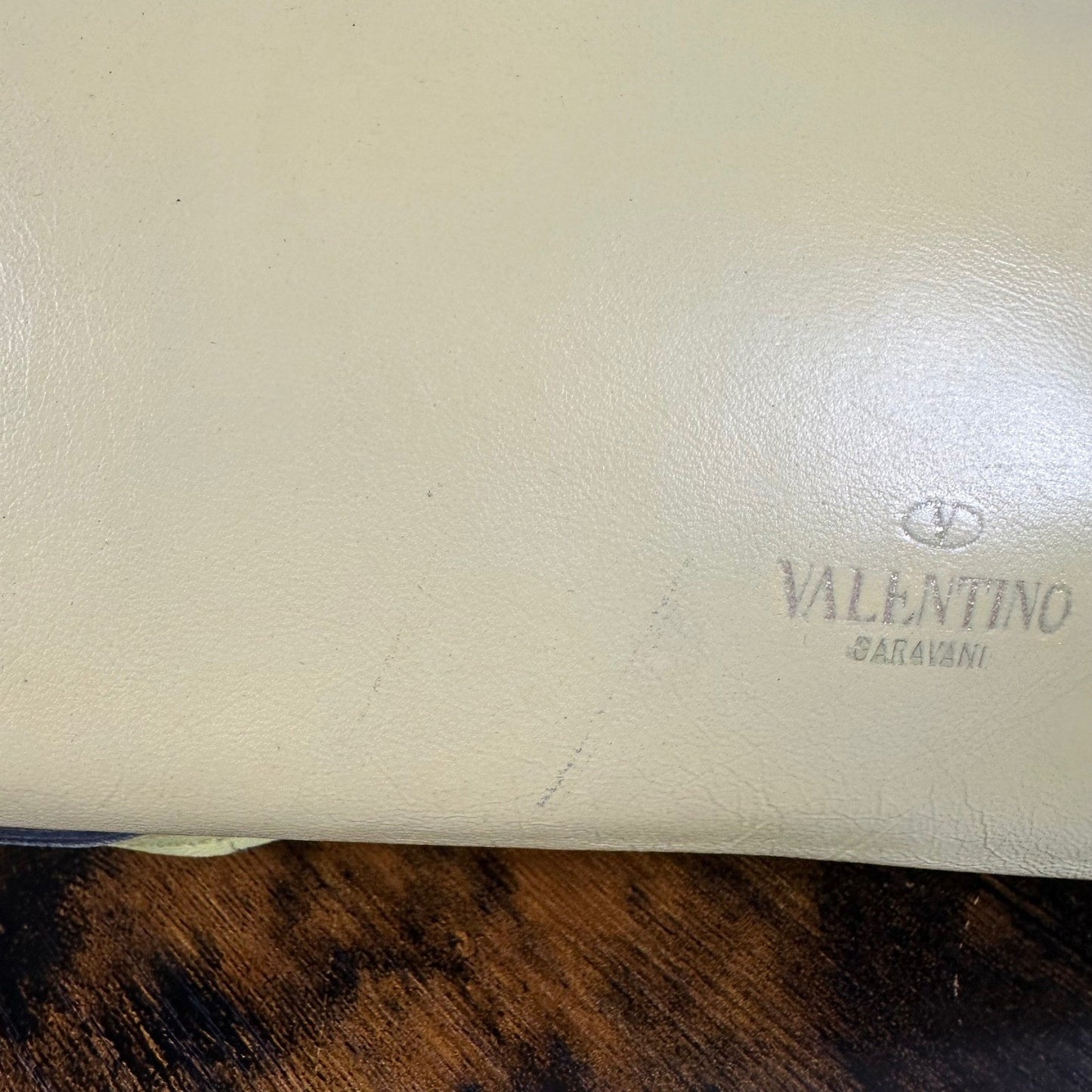 Valentino Garavani Bow Bag Clutch Shoulder Bag Light Yellow Leather