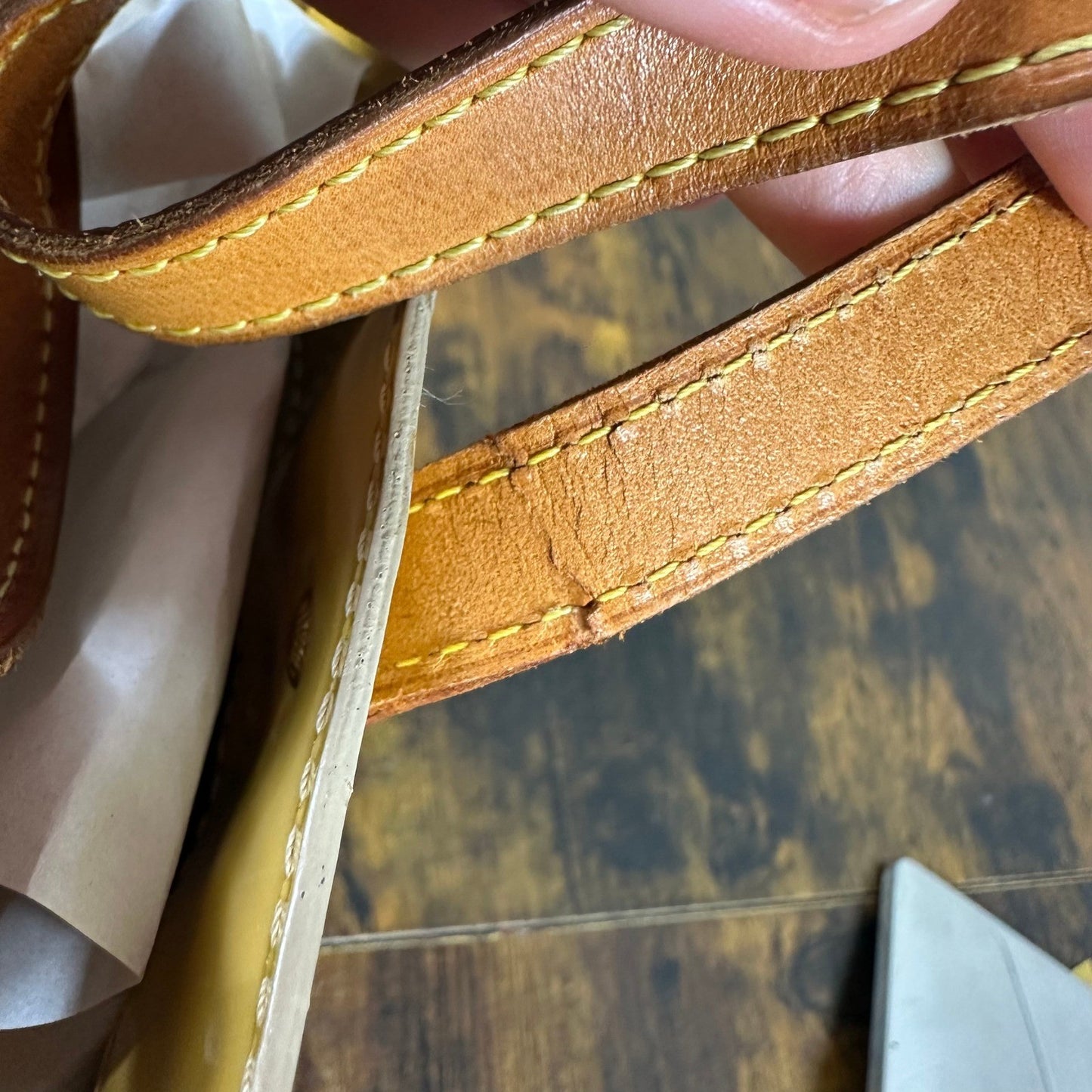 Louis Vuitton Monogram Vernis Reade PM Yellow Patent Leather Handbag Authentic