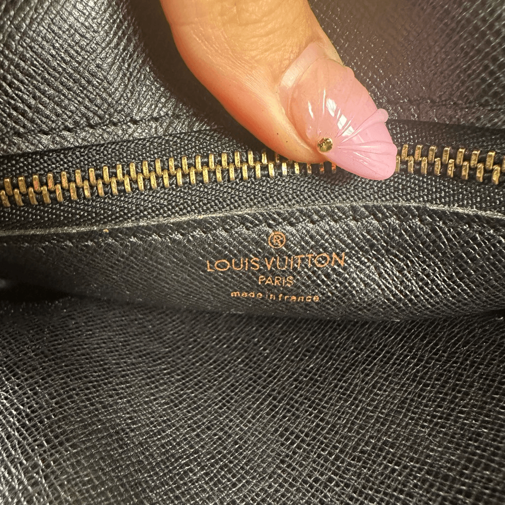 Louis Vuitton Vintage Trocadero 24 Red Epi Leather Crossbody Bag