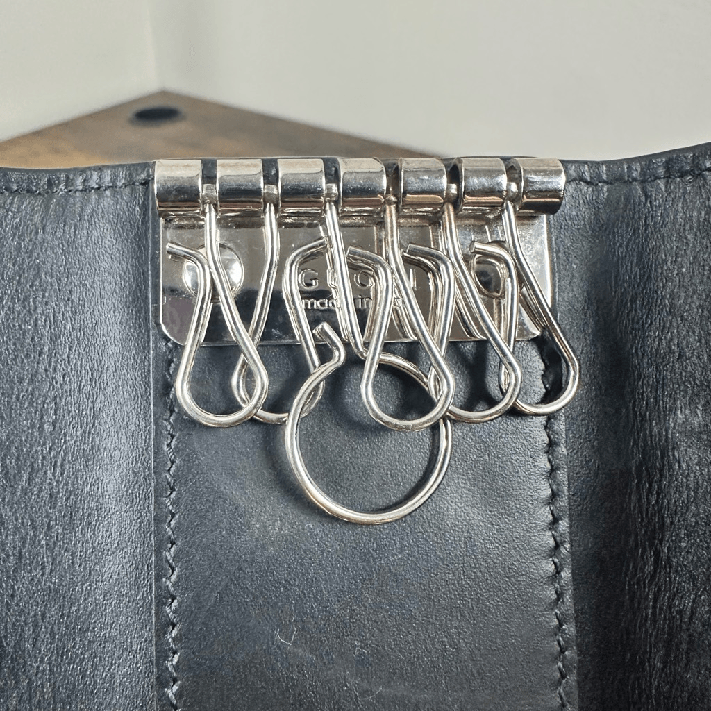 Gucci GG Guccissima Leather 6 Key Case Black