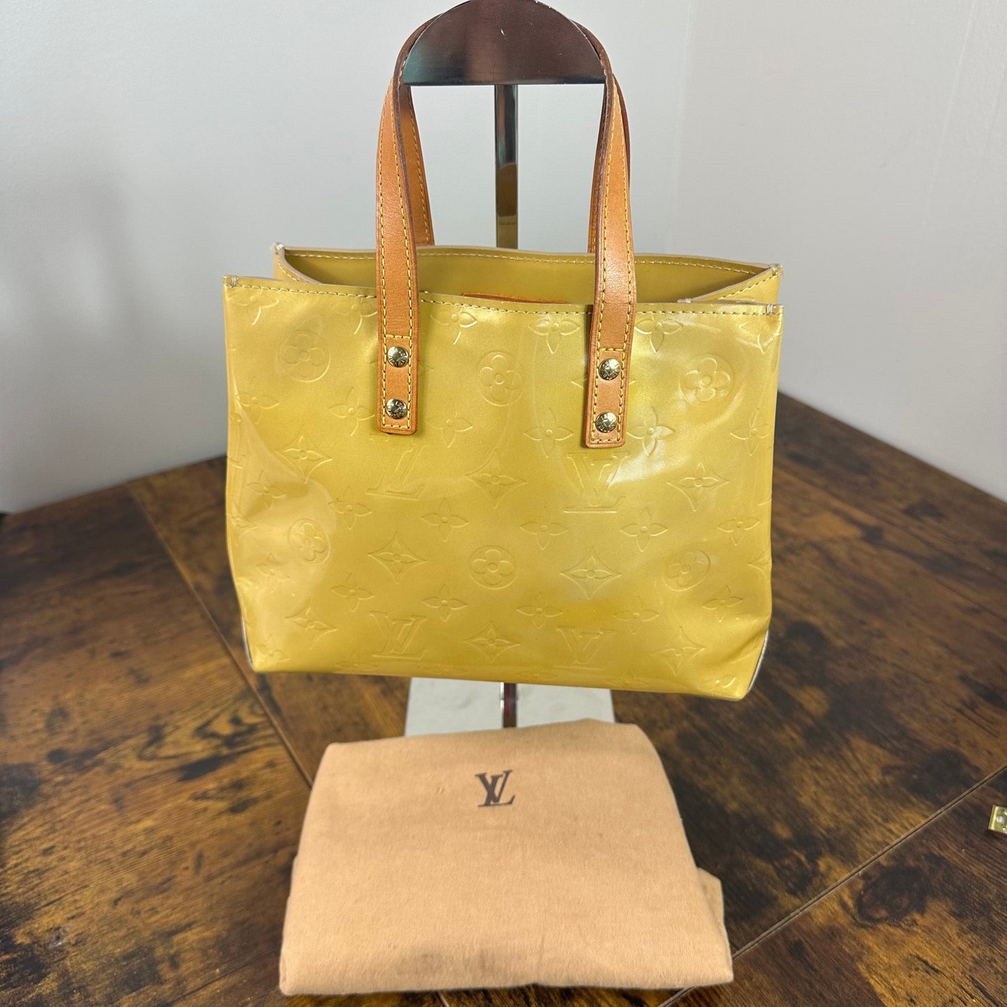 Louis Vuitton Monogram Vernis Reade PM Yellow Patent Leather Handbag Authentic