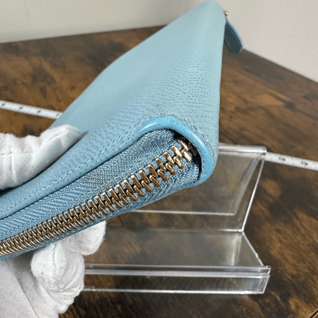 Valentino Garavani Leather Zippy Wallet Full Zip Porcelain Blue