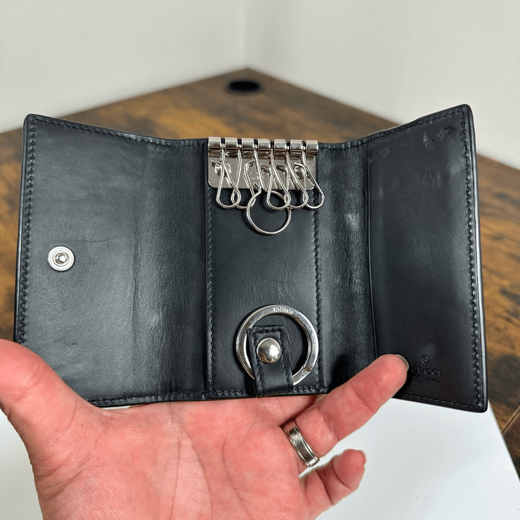 Gucci GG Guccissima Leather 6 Key Case Black