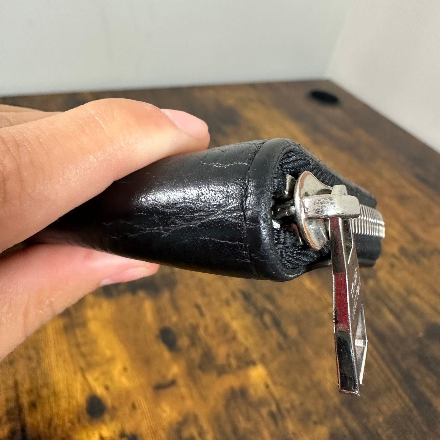 Louis Vuitton Zippy Organizer Vertical Wallet Black Taiga Leather Authentic