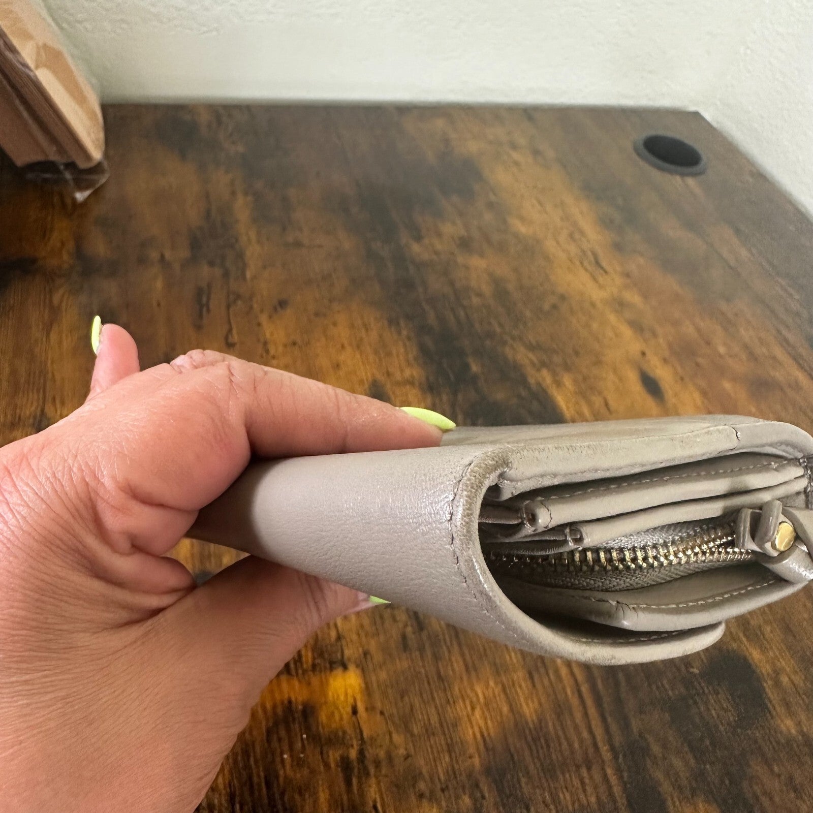 Chloe Indy Long Wallet With Flap Gray Leather