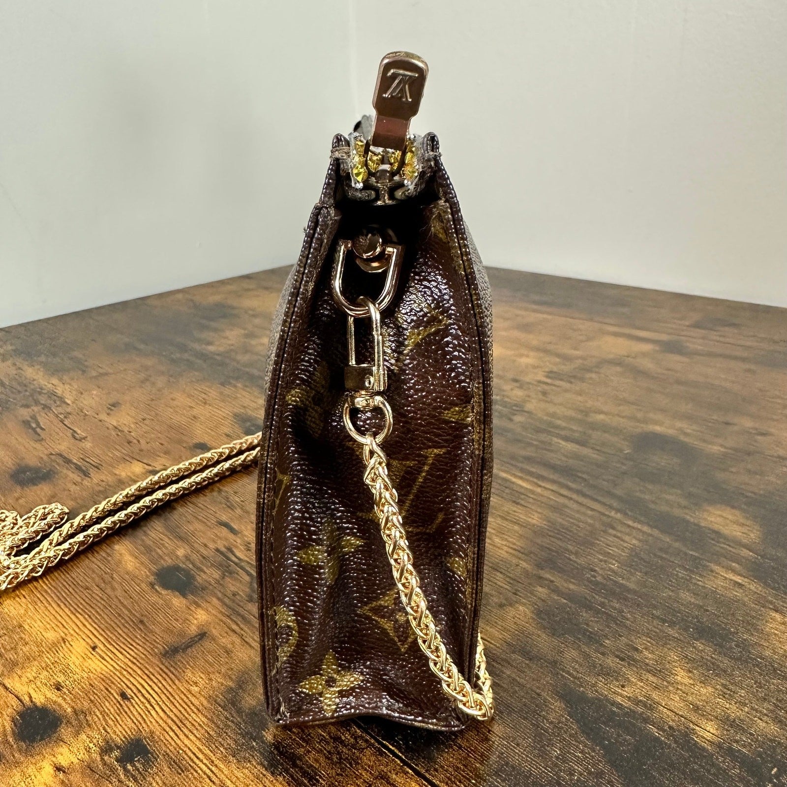 Louis Vuitton Monogram Pochette Toilette 19 Bag Pouch Cosmetics Toiletry Vintage