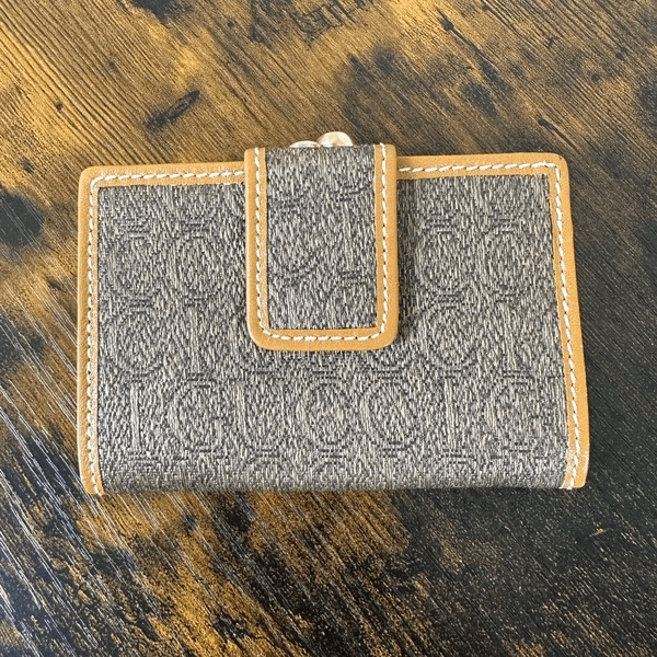 Gucci Vintage Kiss Lock Coin Purse Pouch