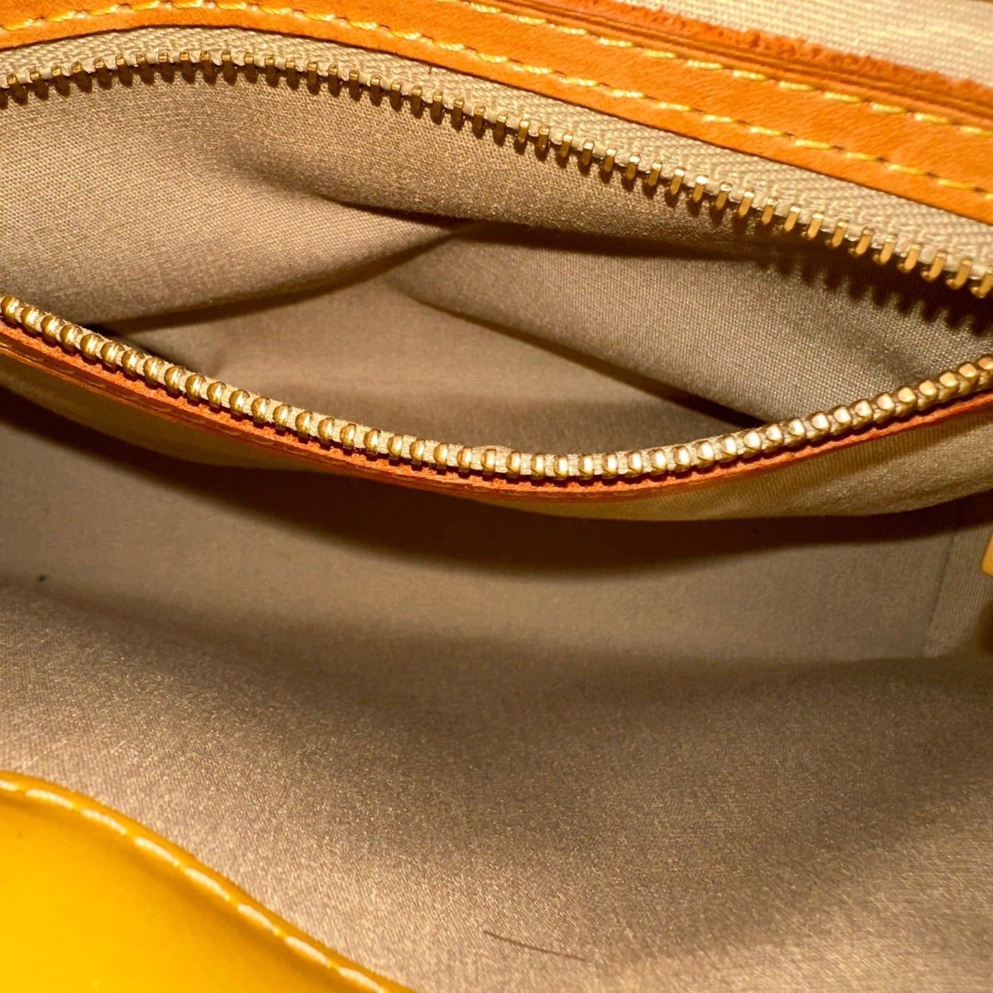 Louis Vuitton Monogram Vernis Reade PM Yellow Patent Leather Handbag Authentic