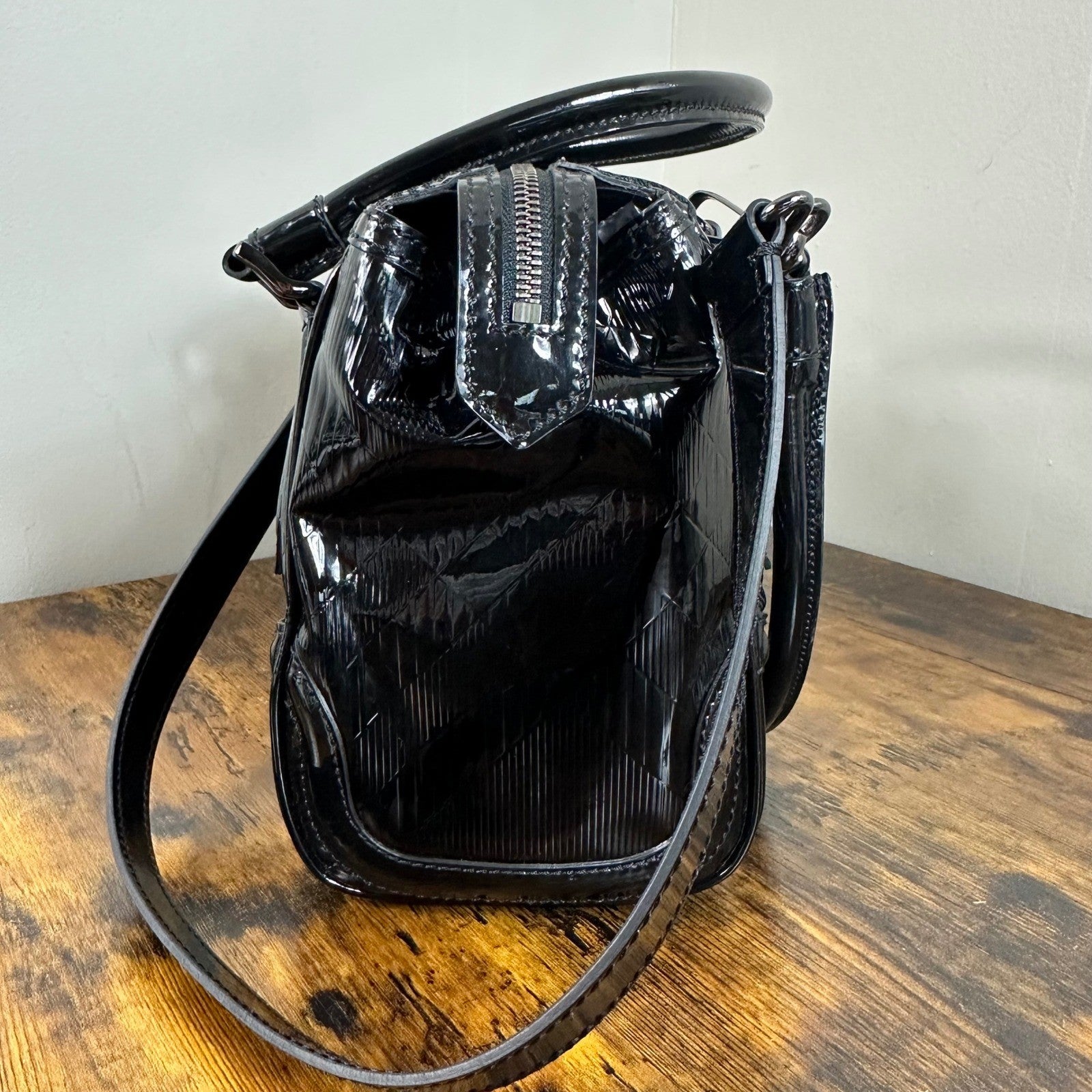 Burberry Black Patent Leather Satchel Handbag Shoulder Bag Made in Italy