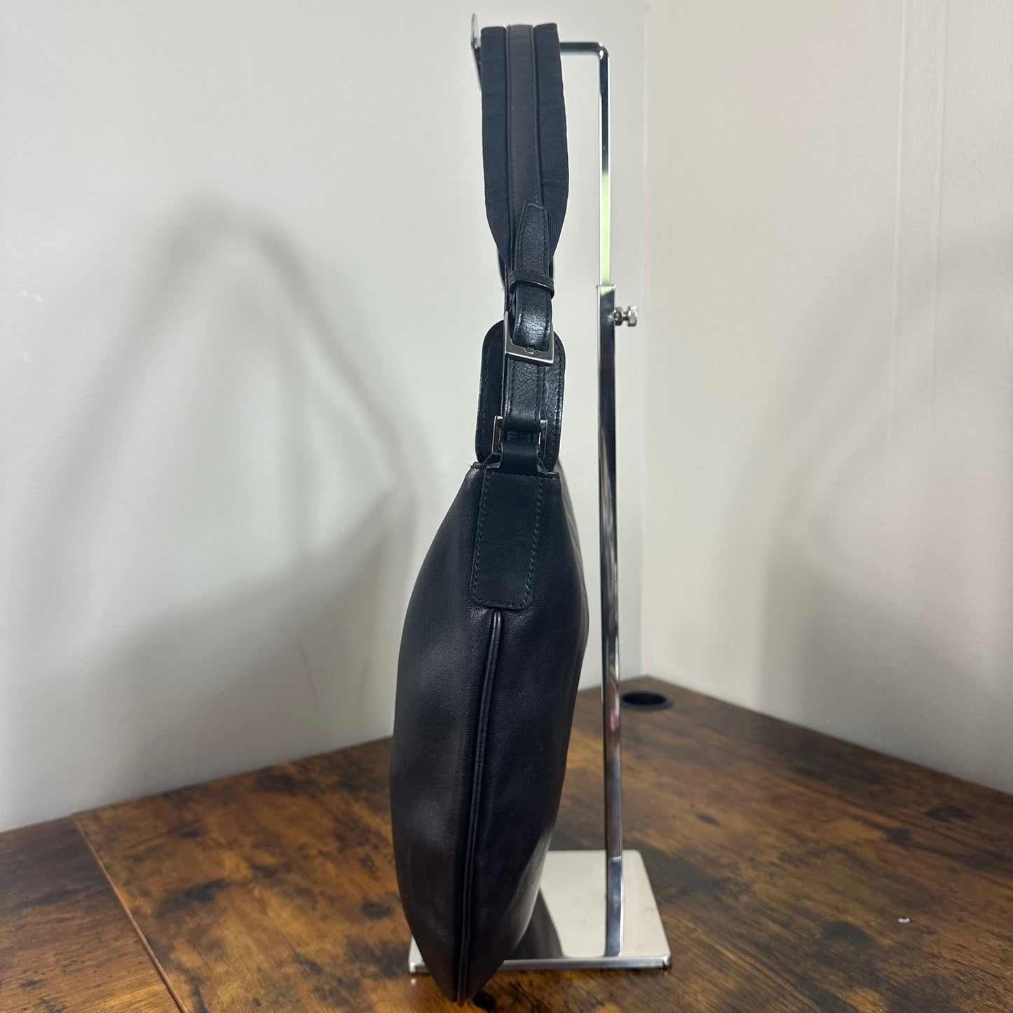 Gucci Black Leather Hobo Shoulder Bag Authentic Made in Italy