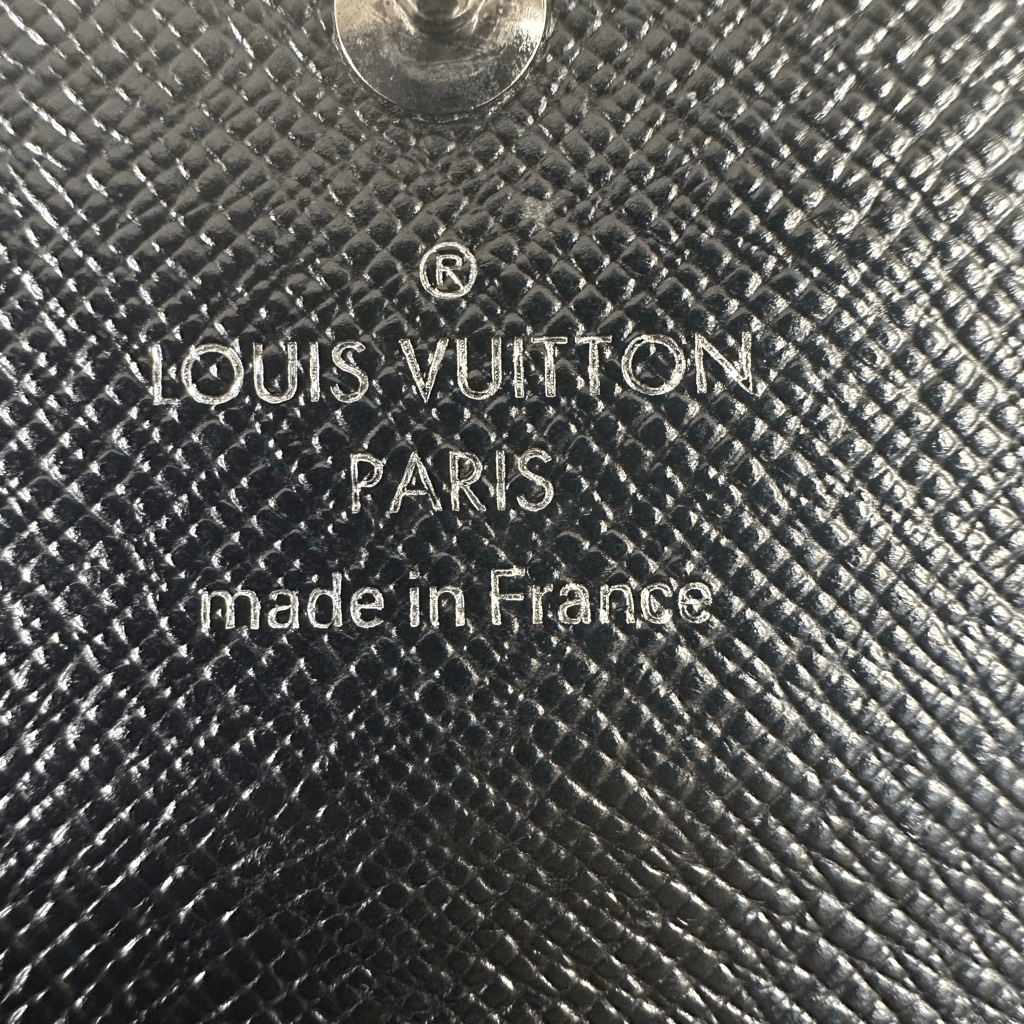 Louis Vuitton Black Taiga Leather 6 Key Case Holder