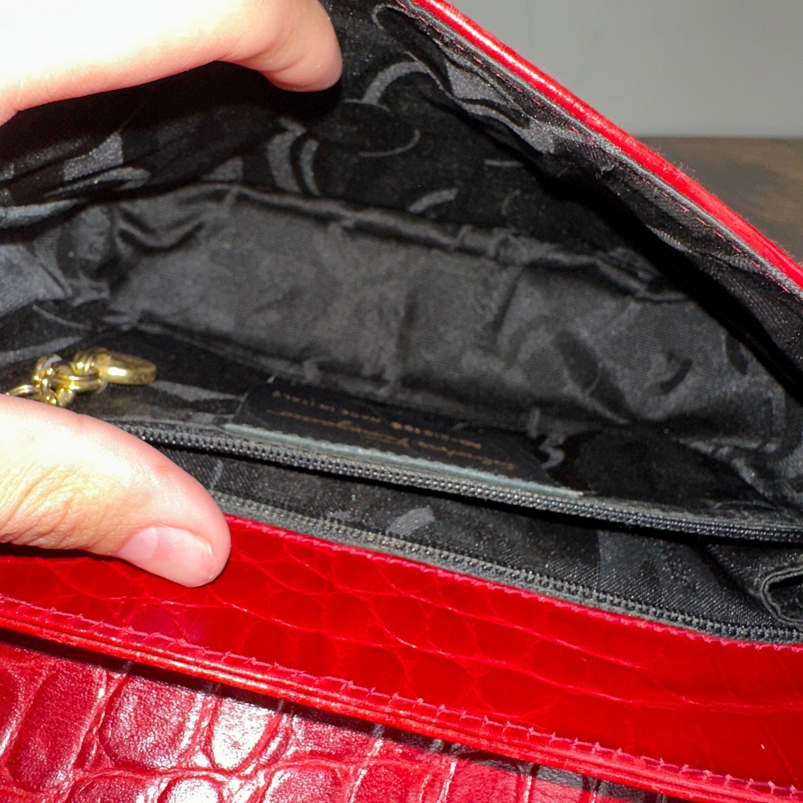 Salvatore Ferragamo Crossbody Bag Red Leather Croc Embossed Shoulder Purse