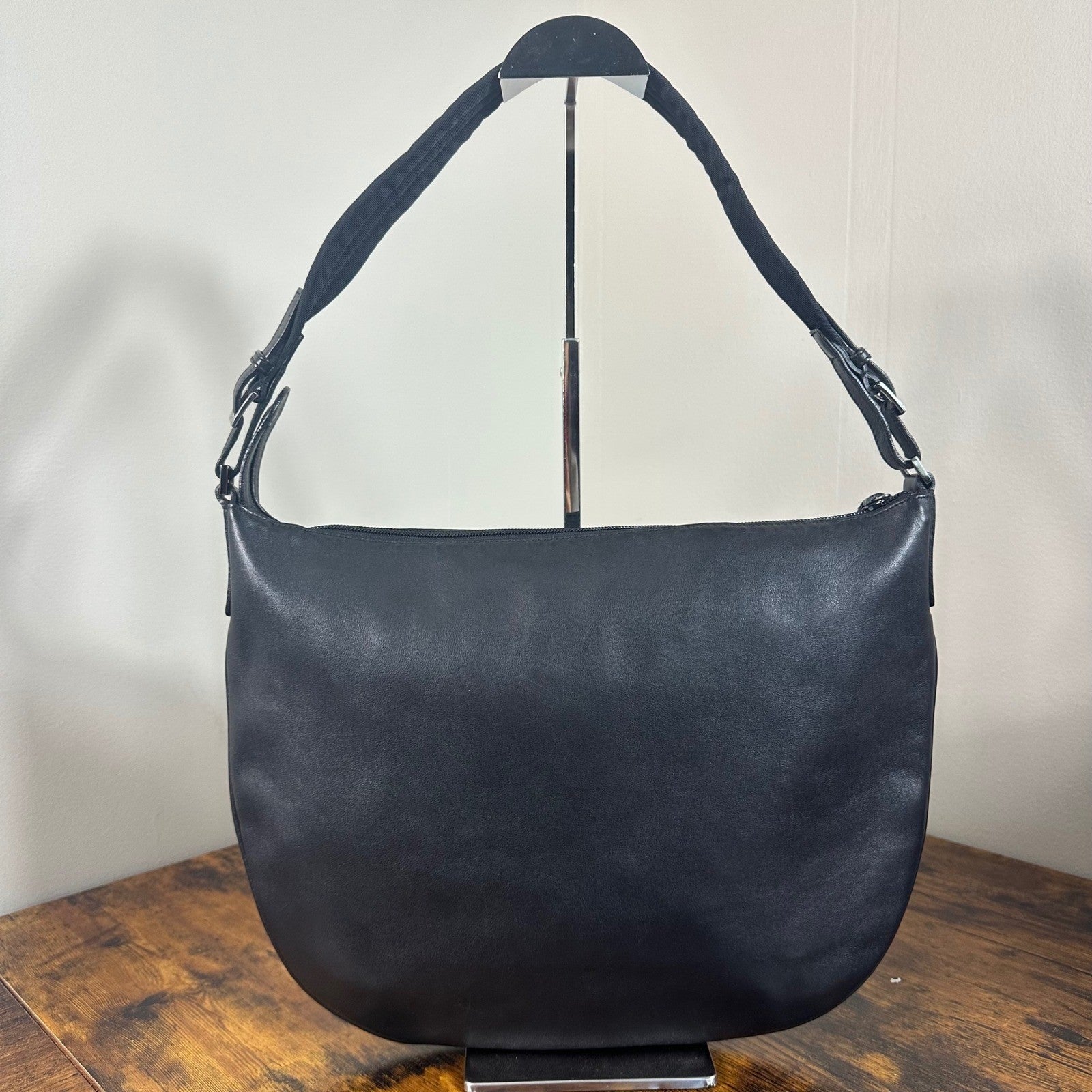 Gucci Black Leather Hobo Shoulder Bag Authentic Made in Italy