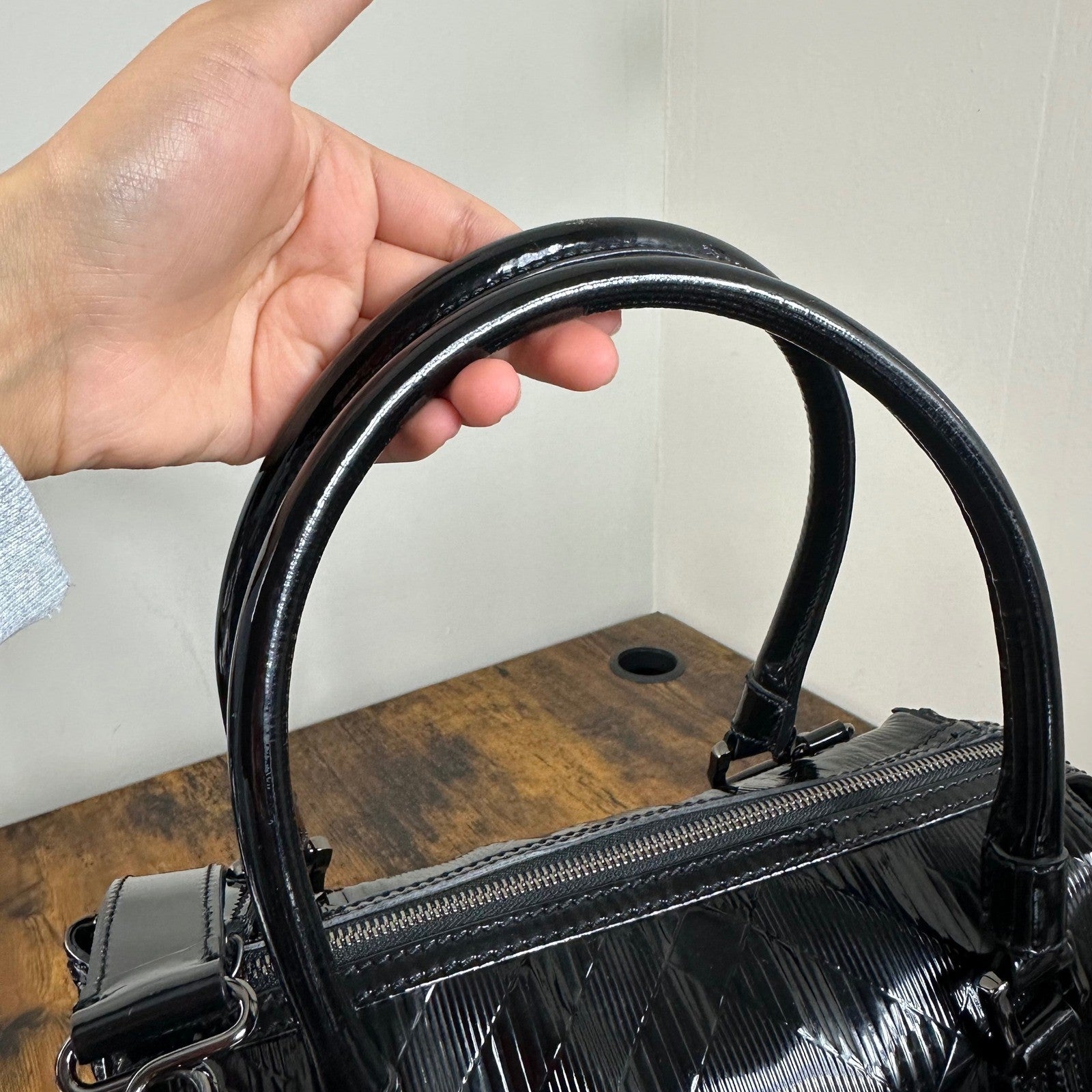 Burberry Black Patent Leather Satchel Handbag Shoulder Bag Made in Italy