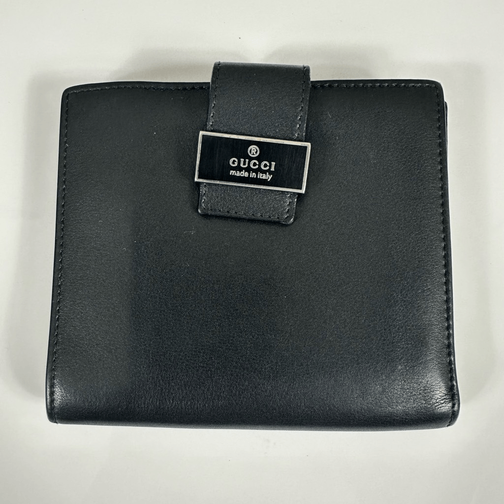 Gucci Trademark Plate Black Leather Compact Wallet